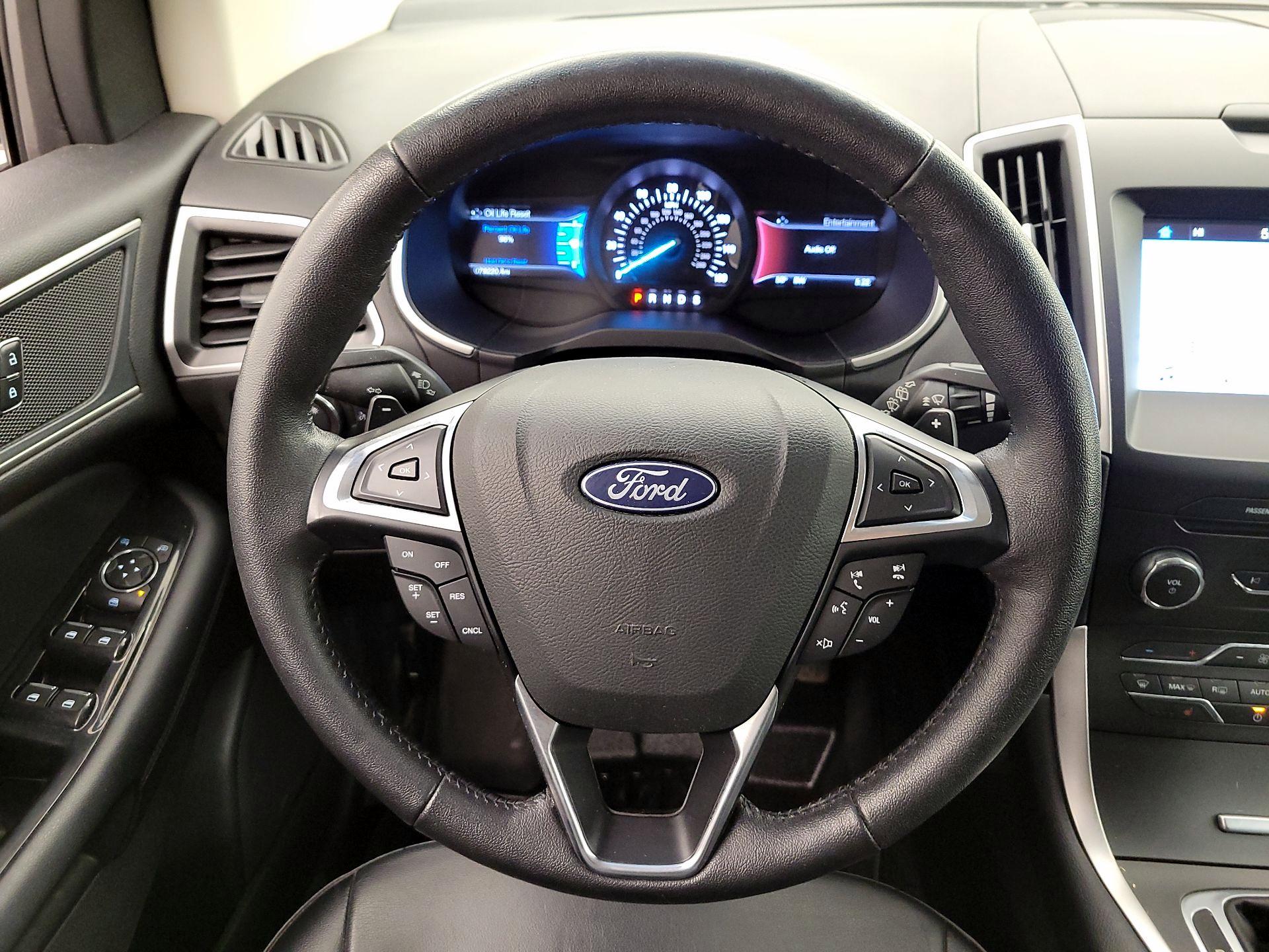 Thumbnail: 2018 Ford Edge - 10