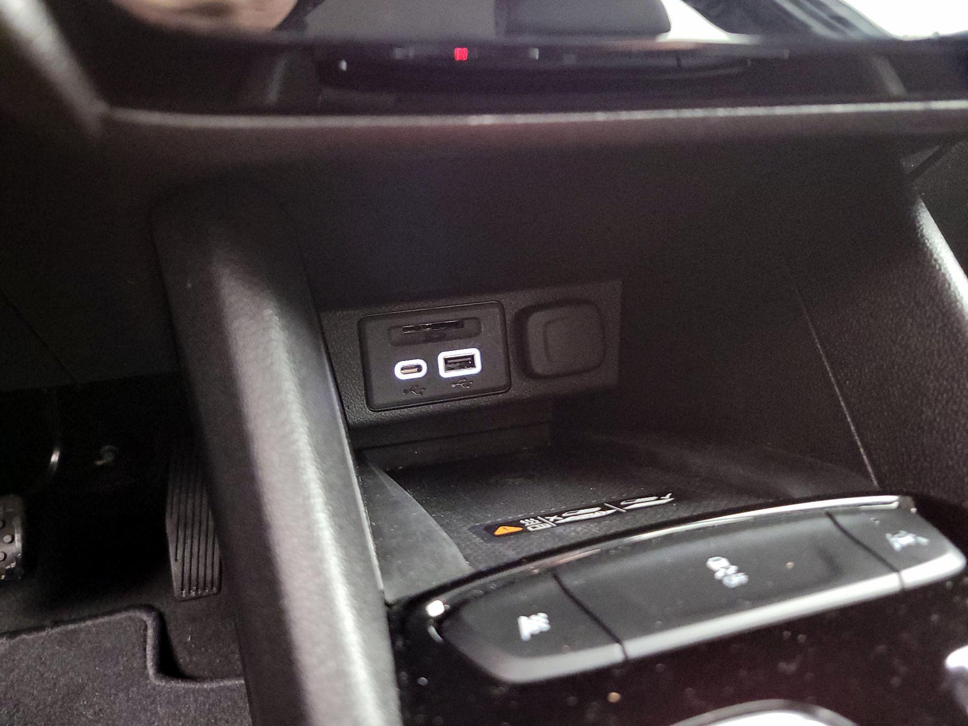 Thumbnail: 2023 Chevrolet Bolt EUV - 19