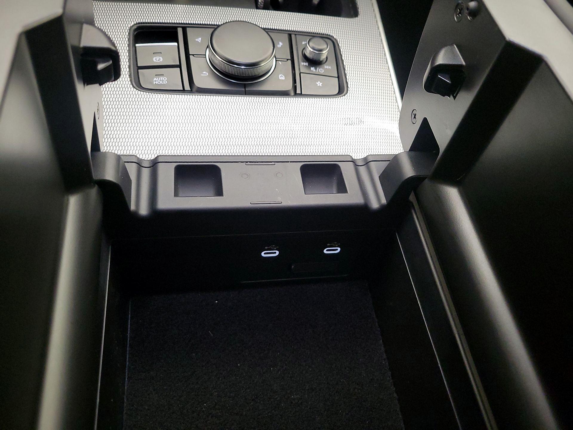 Thumbnail: 2024 Mazda CX-90 - 19