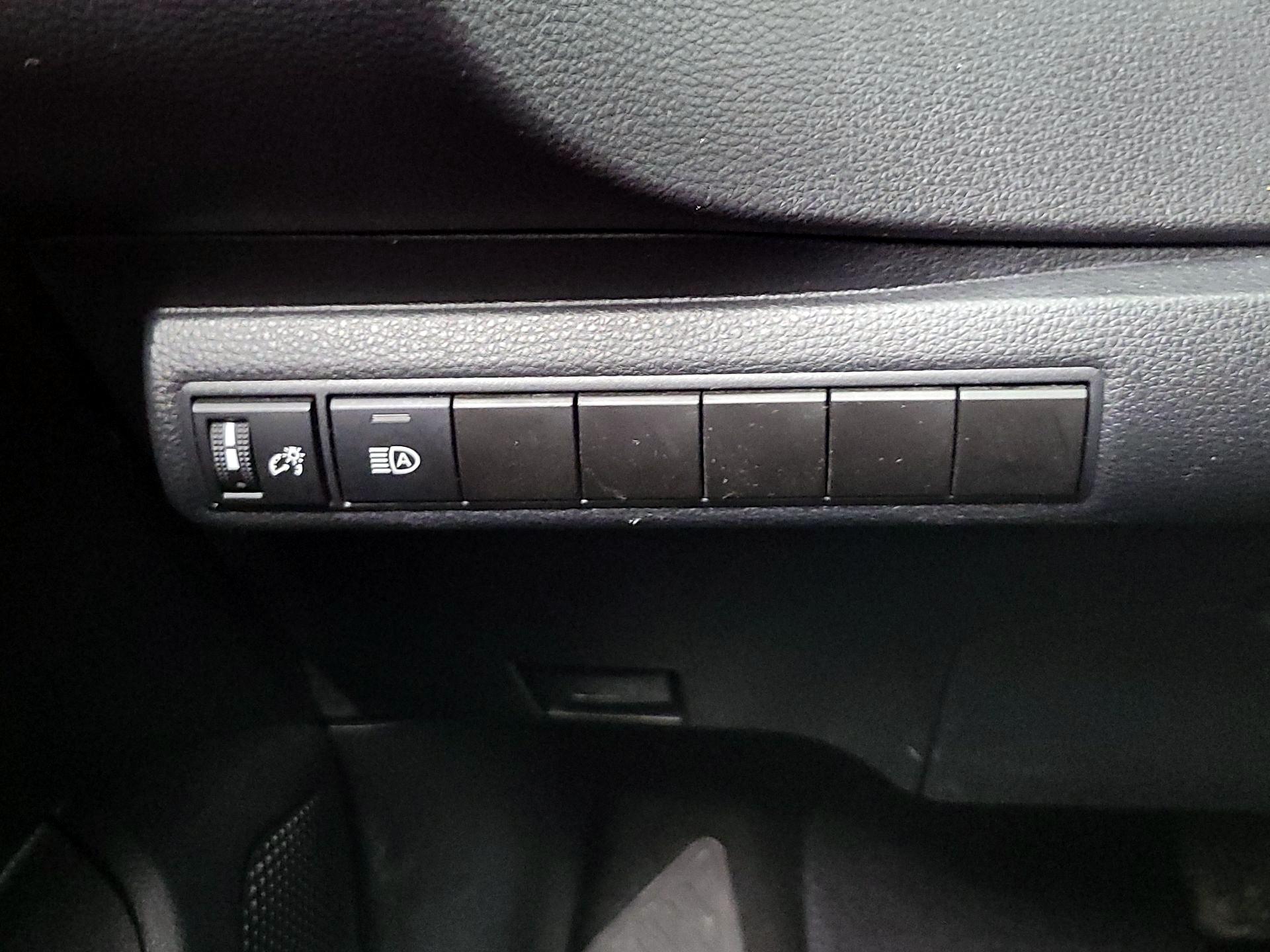 Thumbnail: 2024 Toyota Corolla - 13