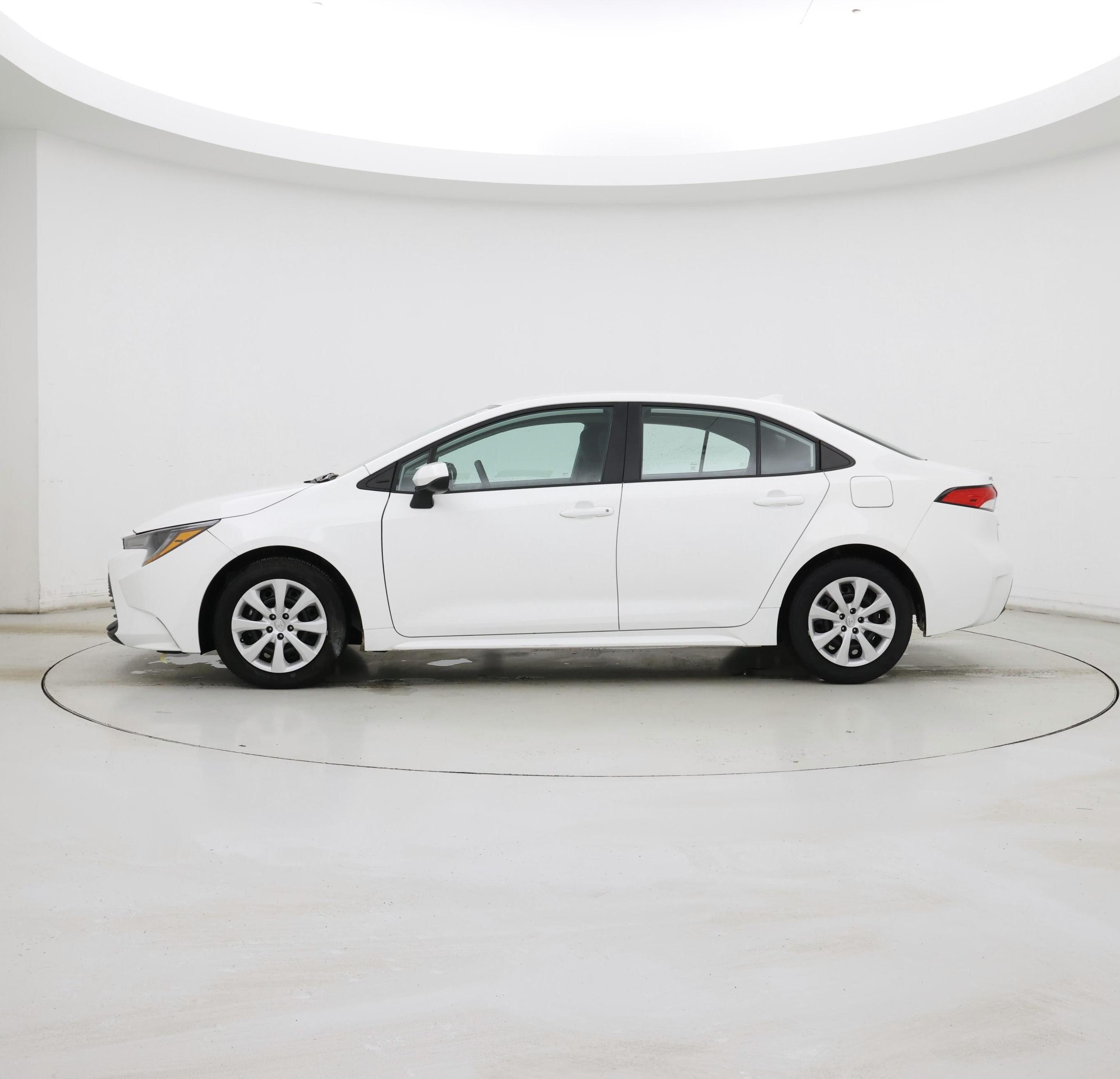 Thumbnail: 2024 Toyota Corolla - 3