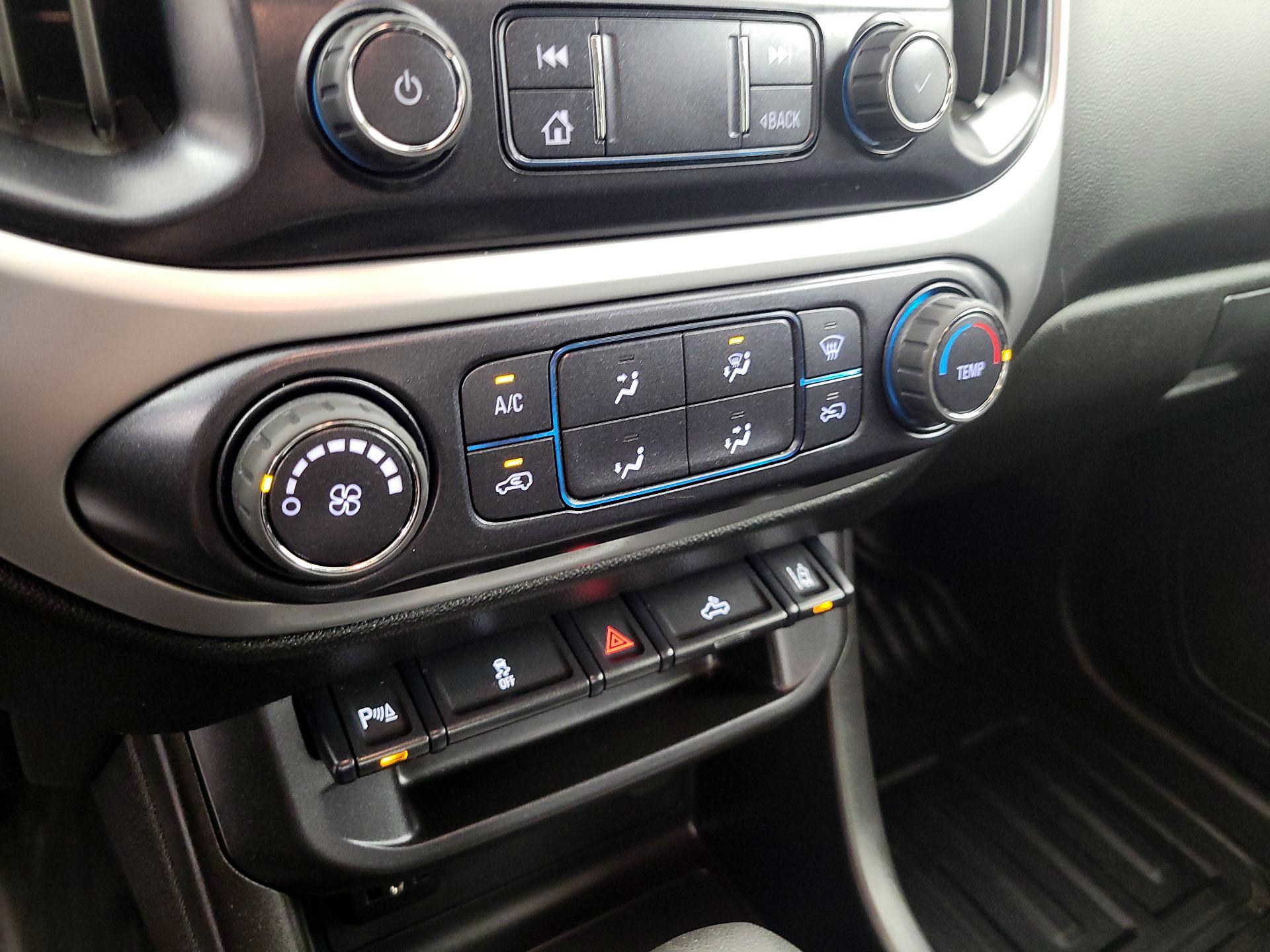 Thumbnail: 2022 Chevrolet Colorado - 14