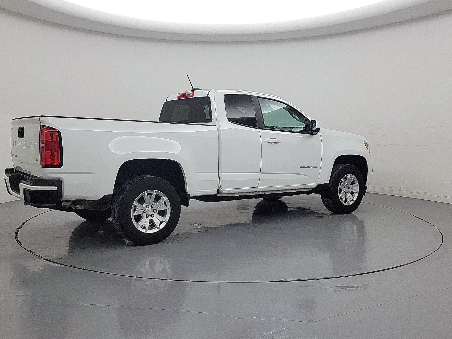 Thumbnail: 2022 Chevrolet Colorado - 5