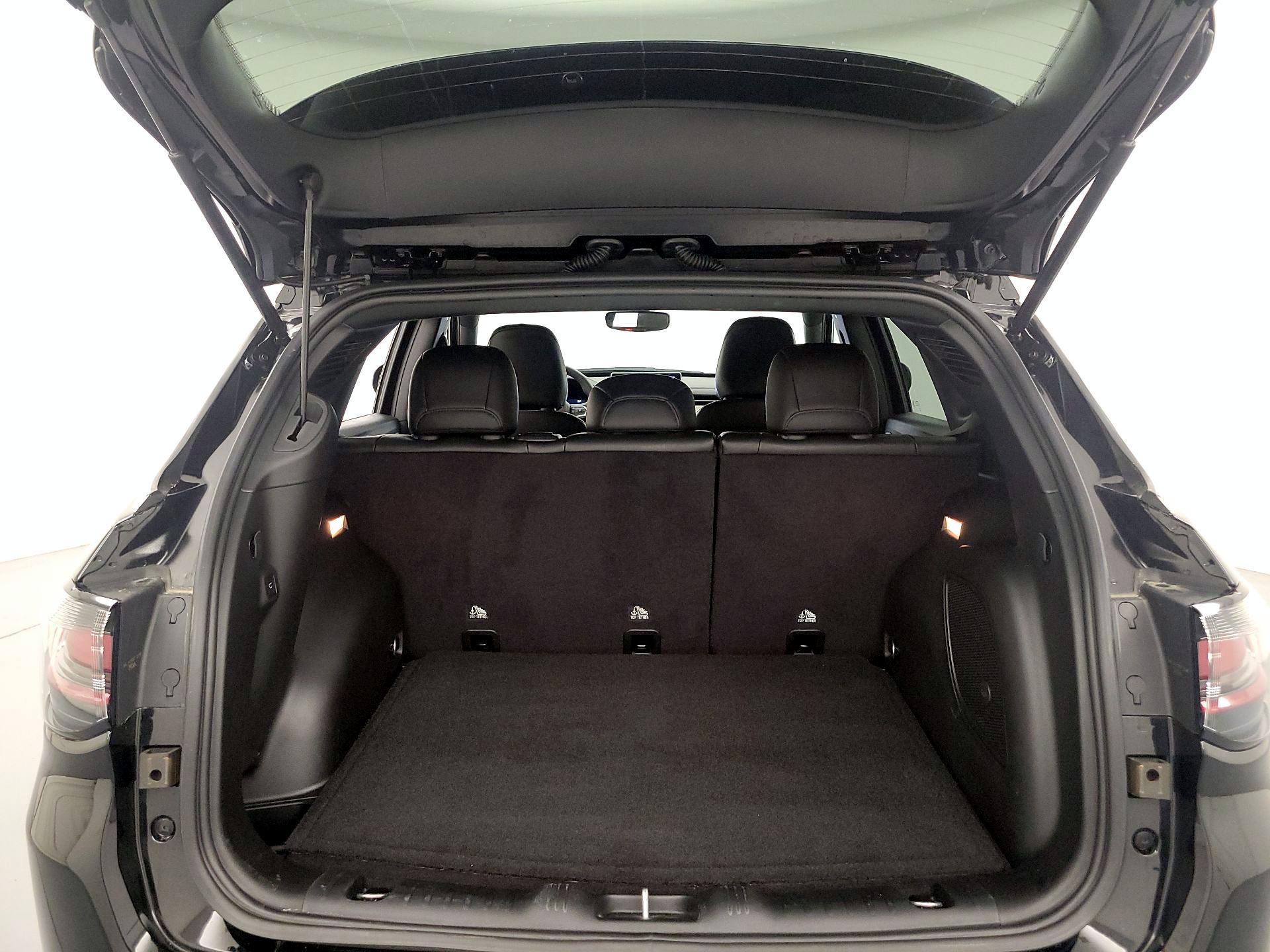 Thumbnail: 2023 Jeep Compass - 20