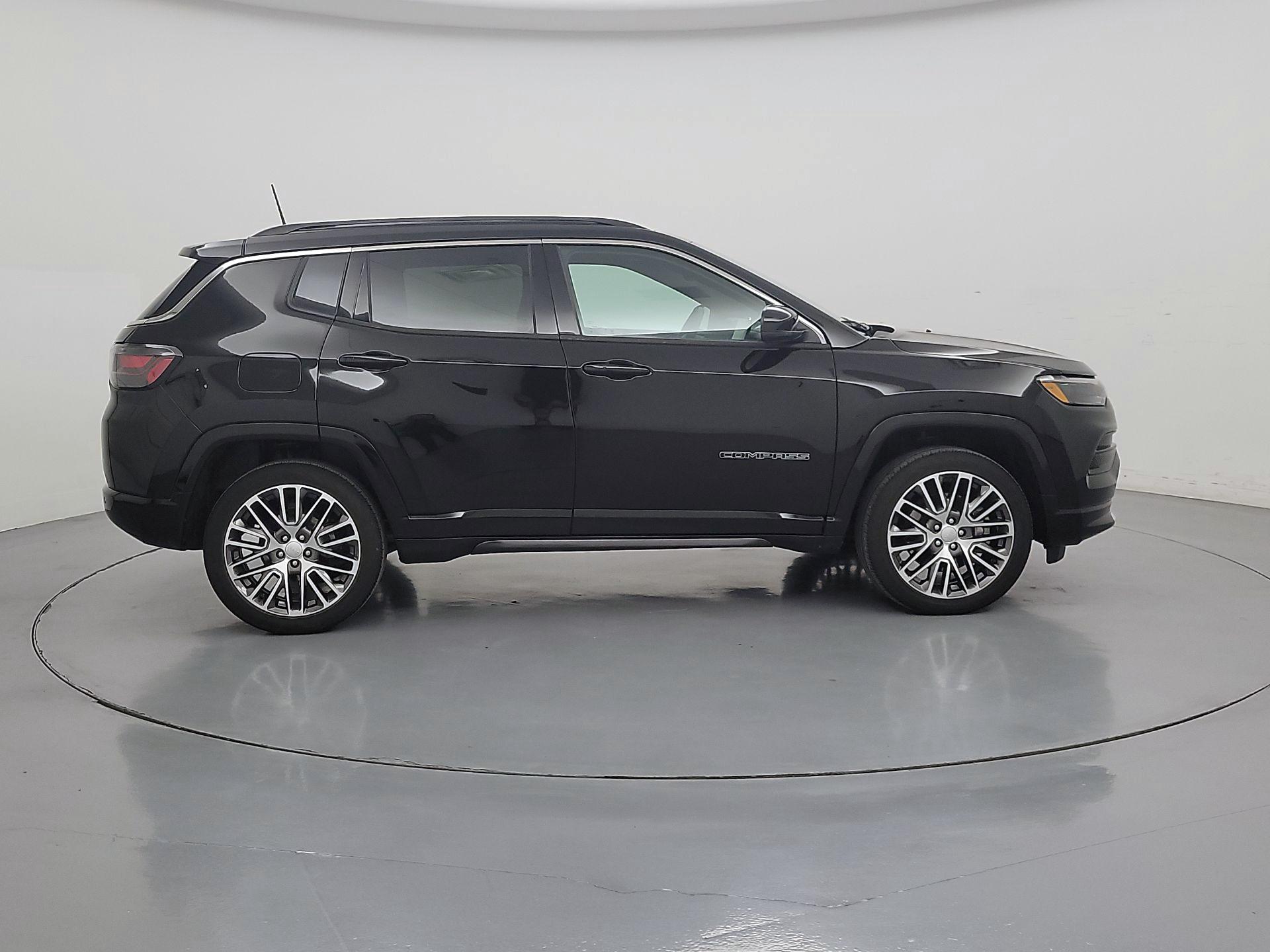 Thumbnail: 2023 Jeep Compass - 4