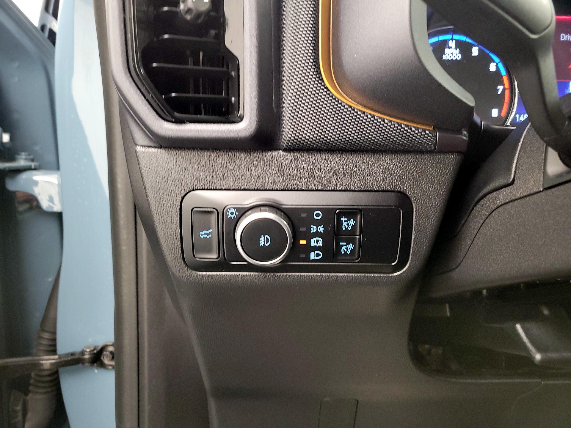 Thumbnail: 2023 Ford Bronco Sport - 13