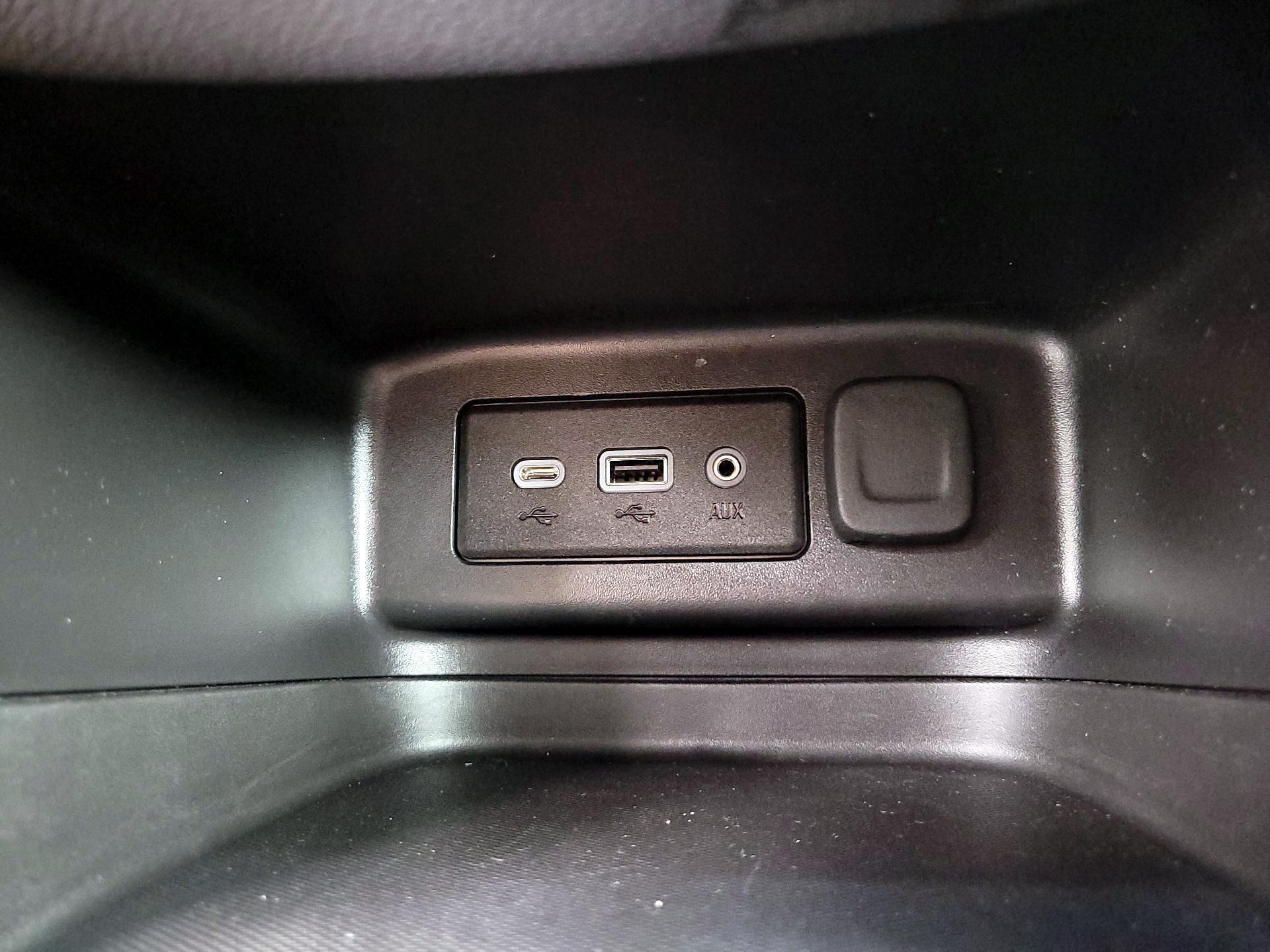 Thumbnail: 2024 Chevrolet Equinox - 18