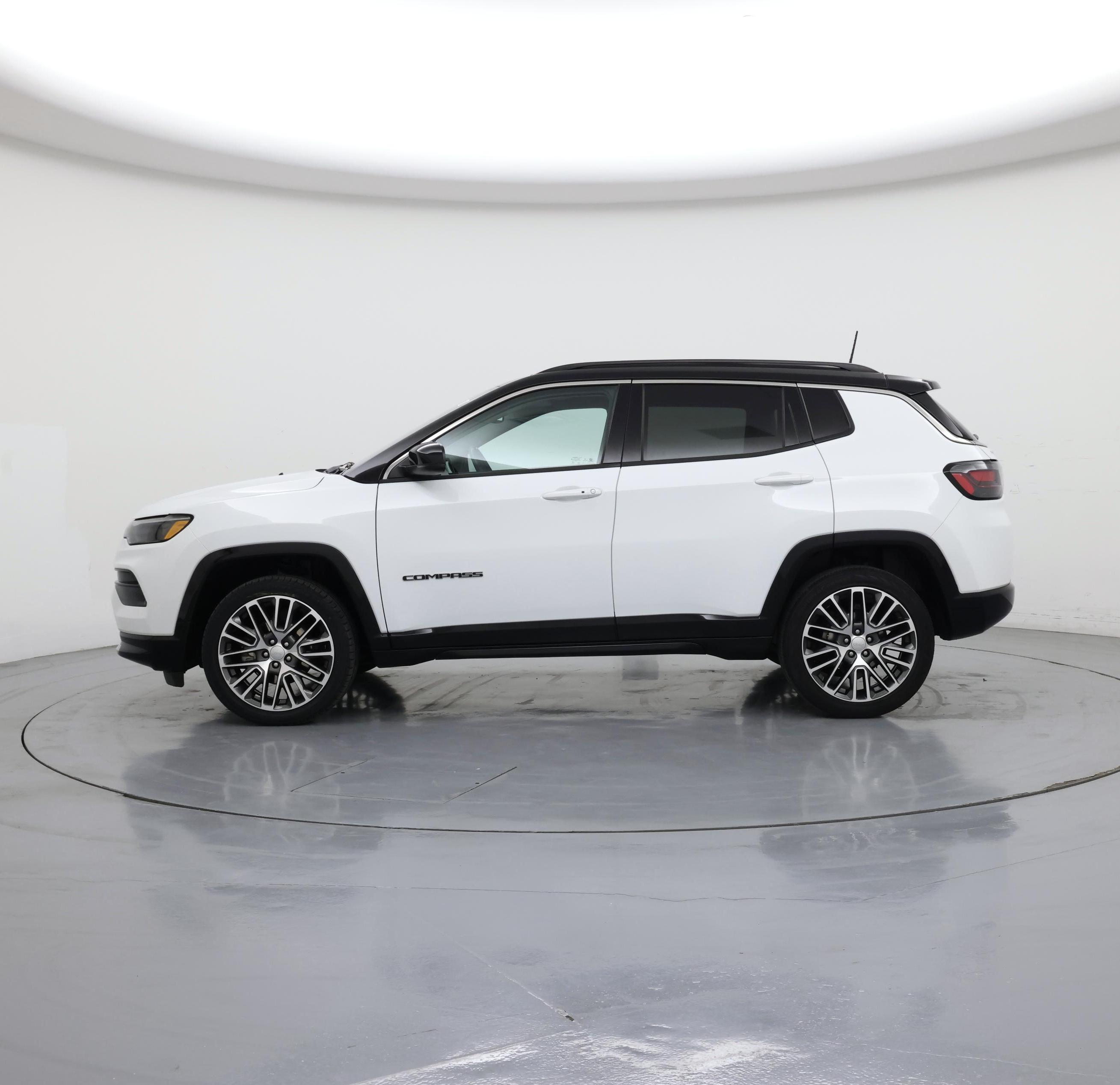 Thumbnail: 2022 Jeep Compass - 3