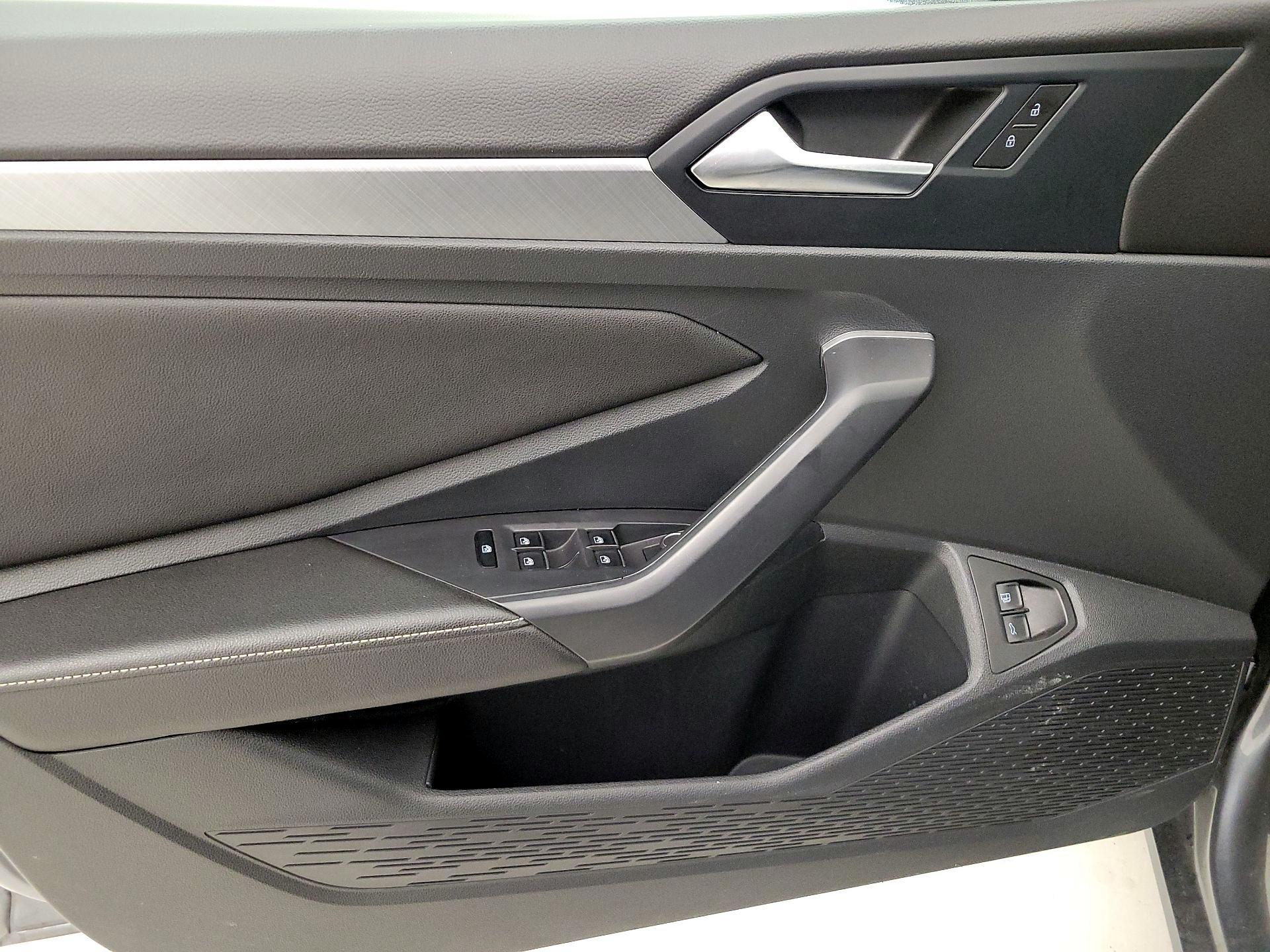 Thumbnail: 2024 Volkswagen Jetta - 12