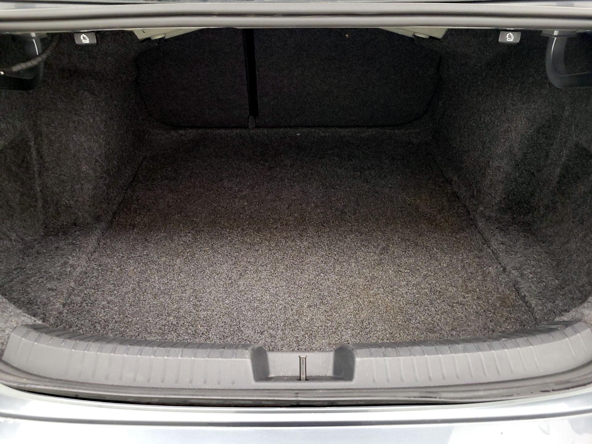 Thumbnail: 2024 Volkswagen Jetta - 20