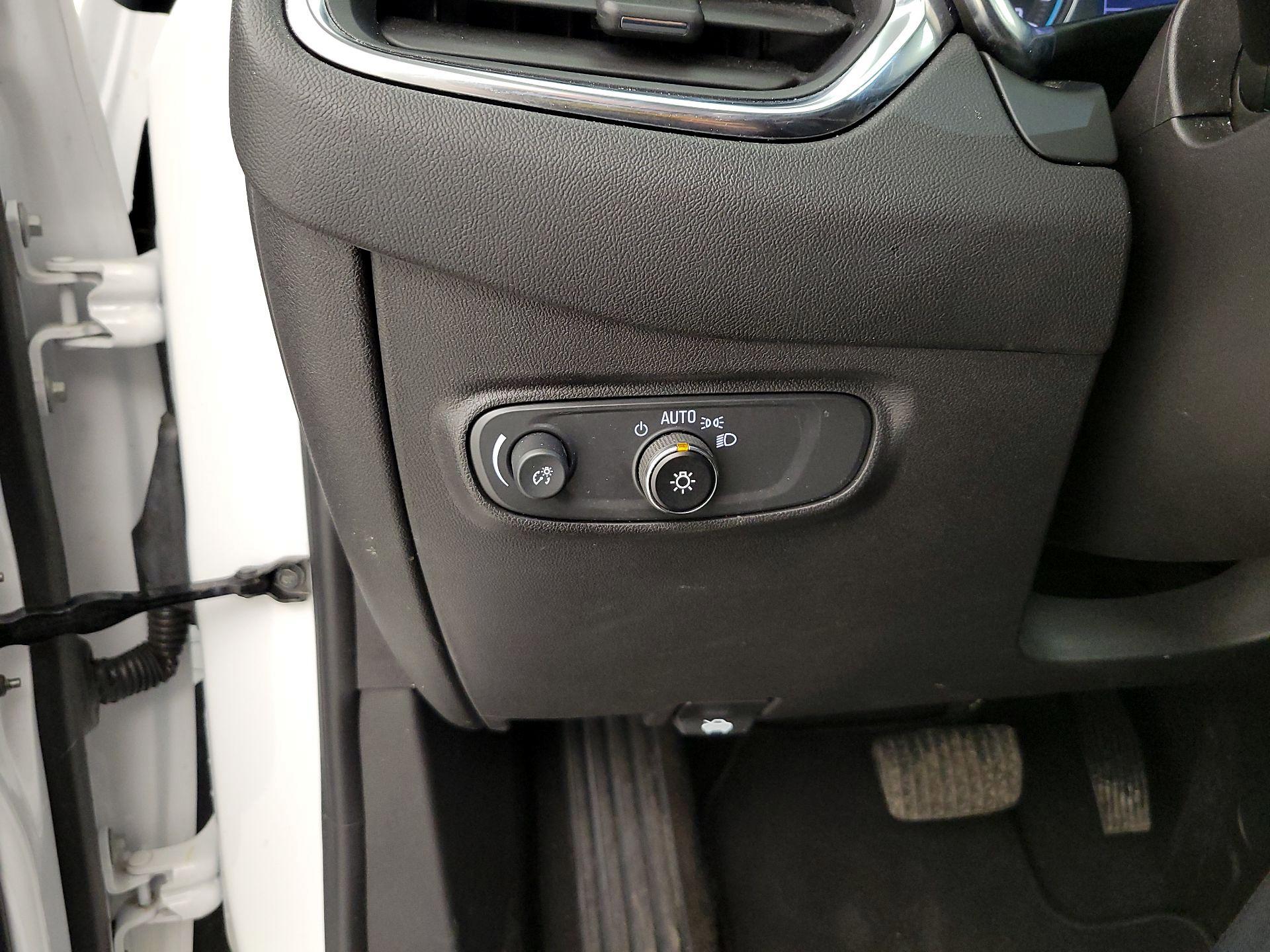 Thumbnail: 2024 Chevrolet Equinox - 13