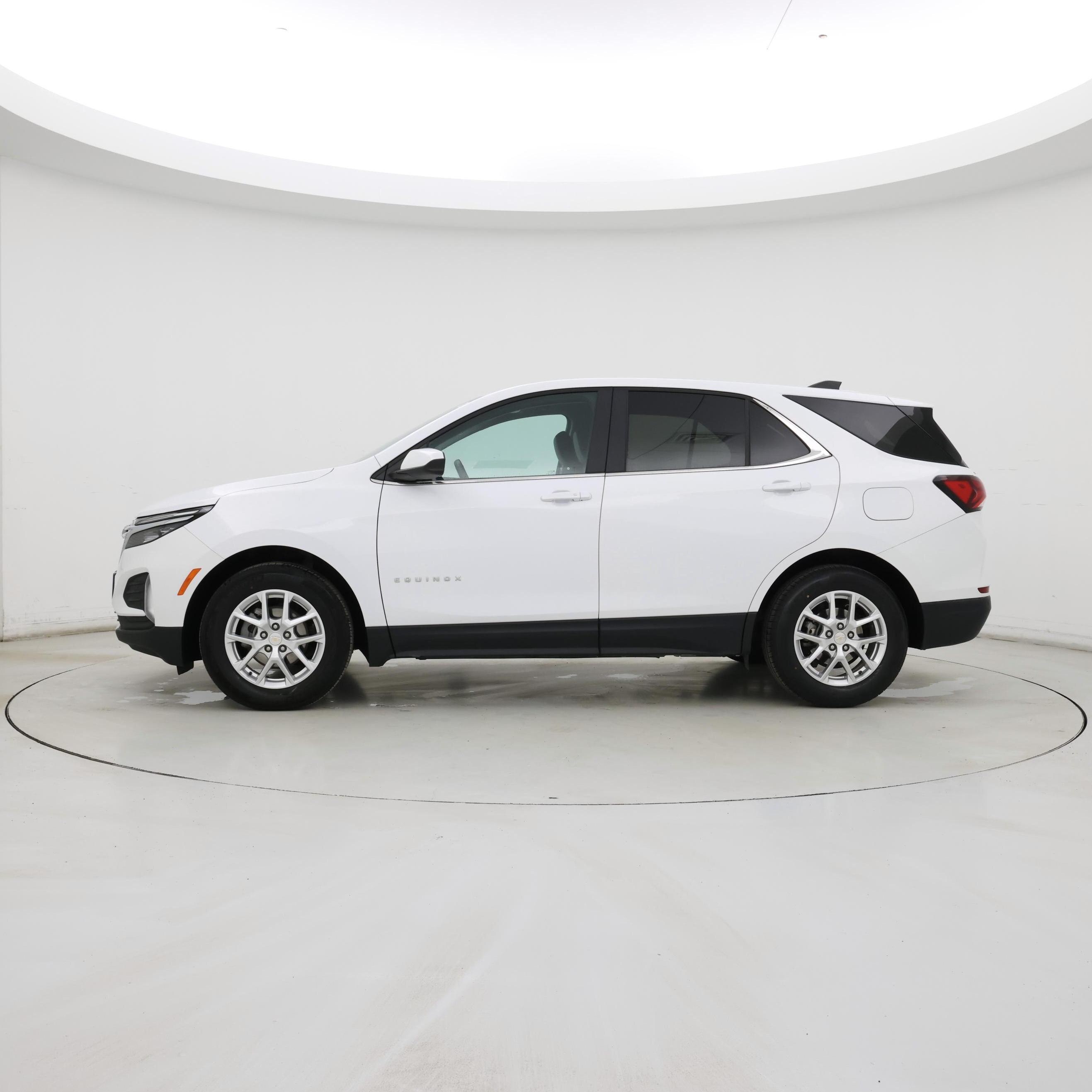 Thumbnail: 2024 Chevrolet Equinox - 3