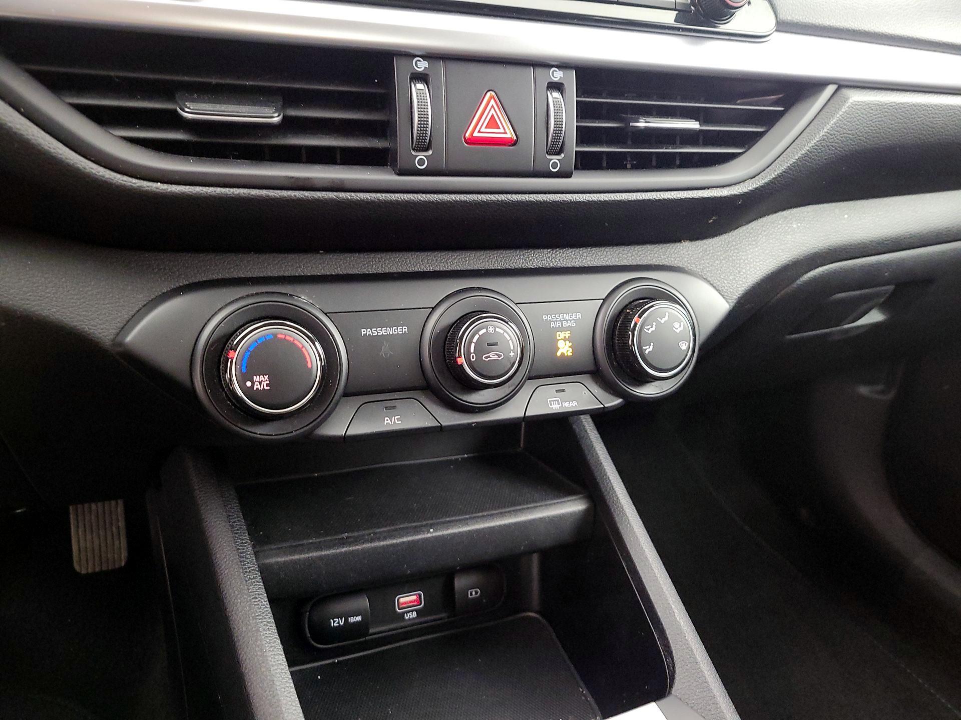 Thumbnail: 2024 Kia Forte - 16