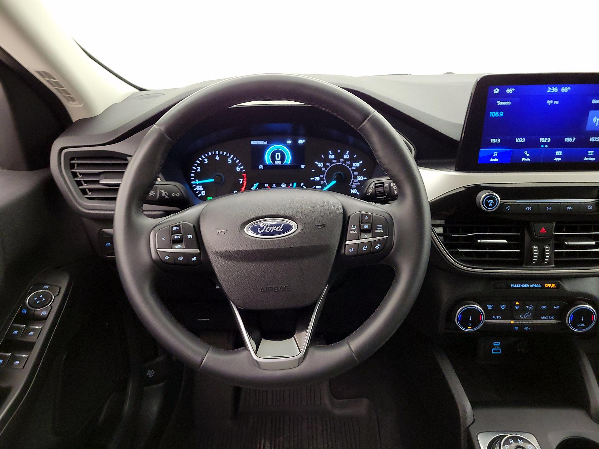 Thumbnail: 2022 Ford Escape - 10