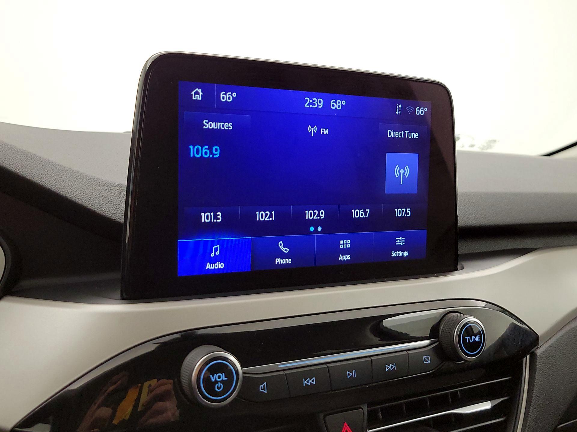 Thumbnail: 2022 Ford Escape - 15