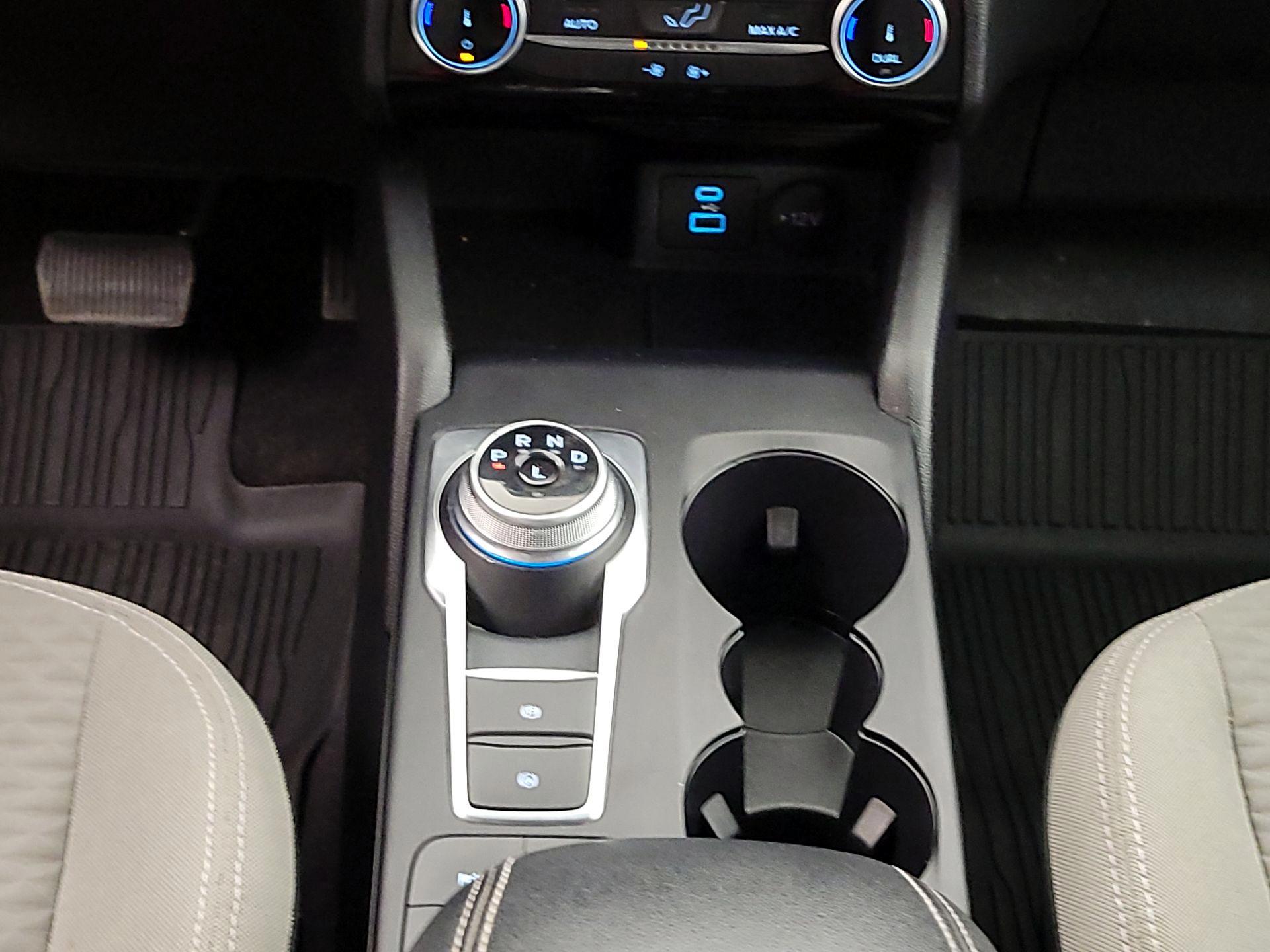 Thumbnail: 2022 Ford Escape - 17