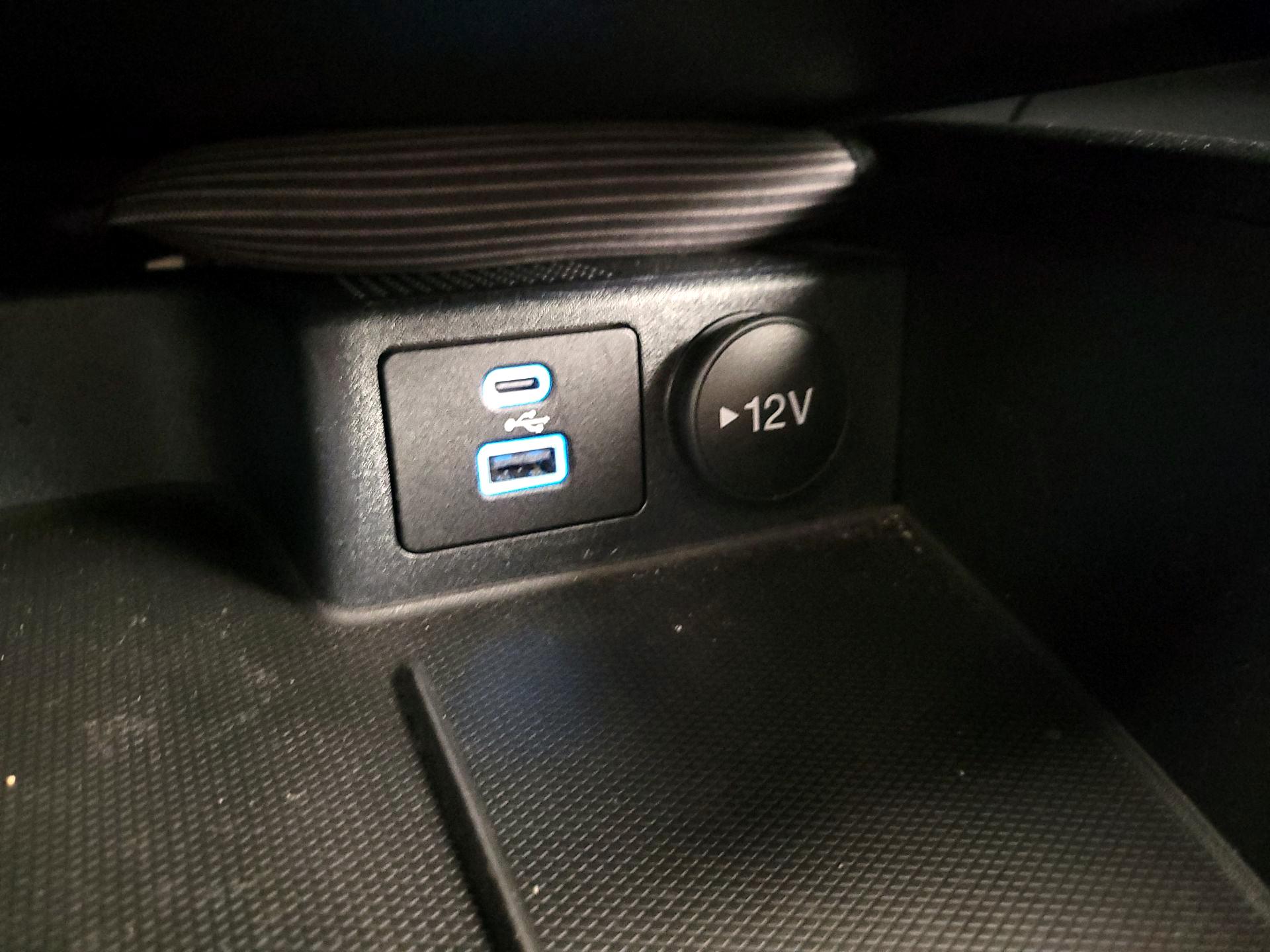 Thumbnail: 2022 Ford Escape - 18