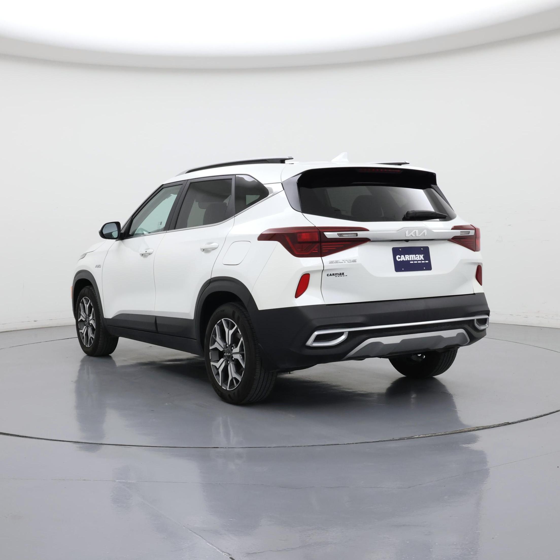 Thumbnail: 2023 Kia Seltos - 2