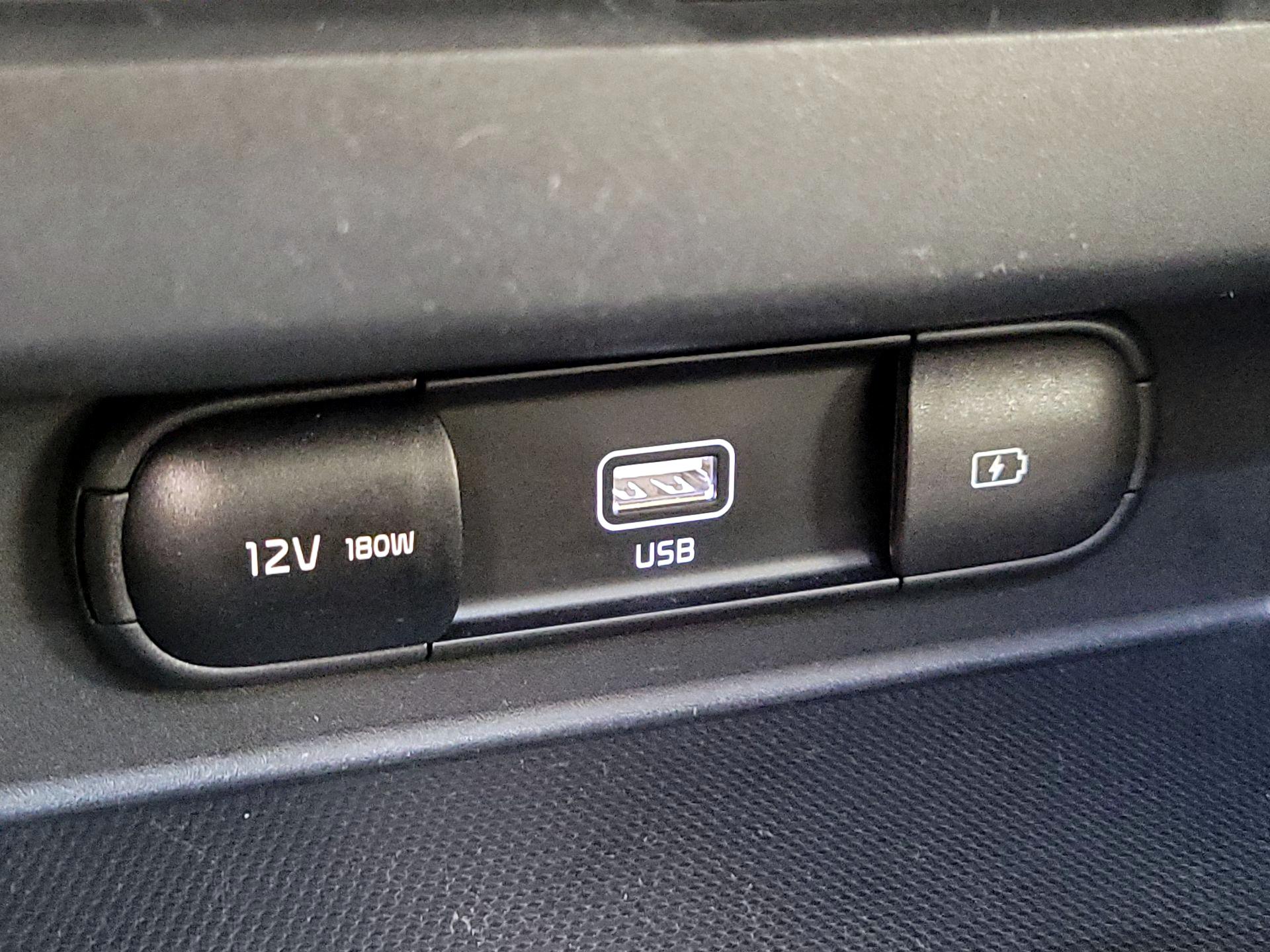 Thumbnail: 2023 Kia Seltos - 19