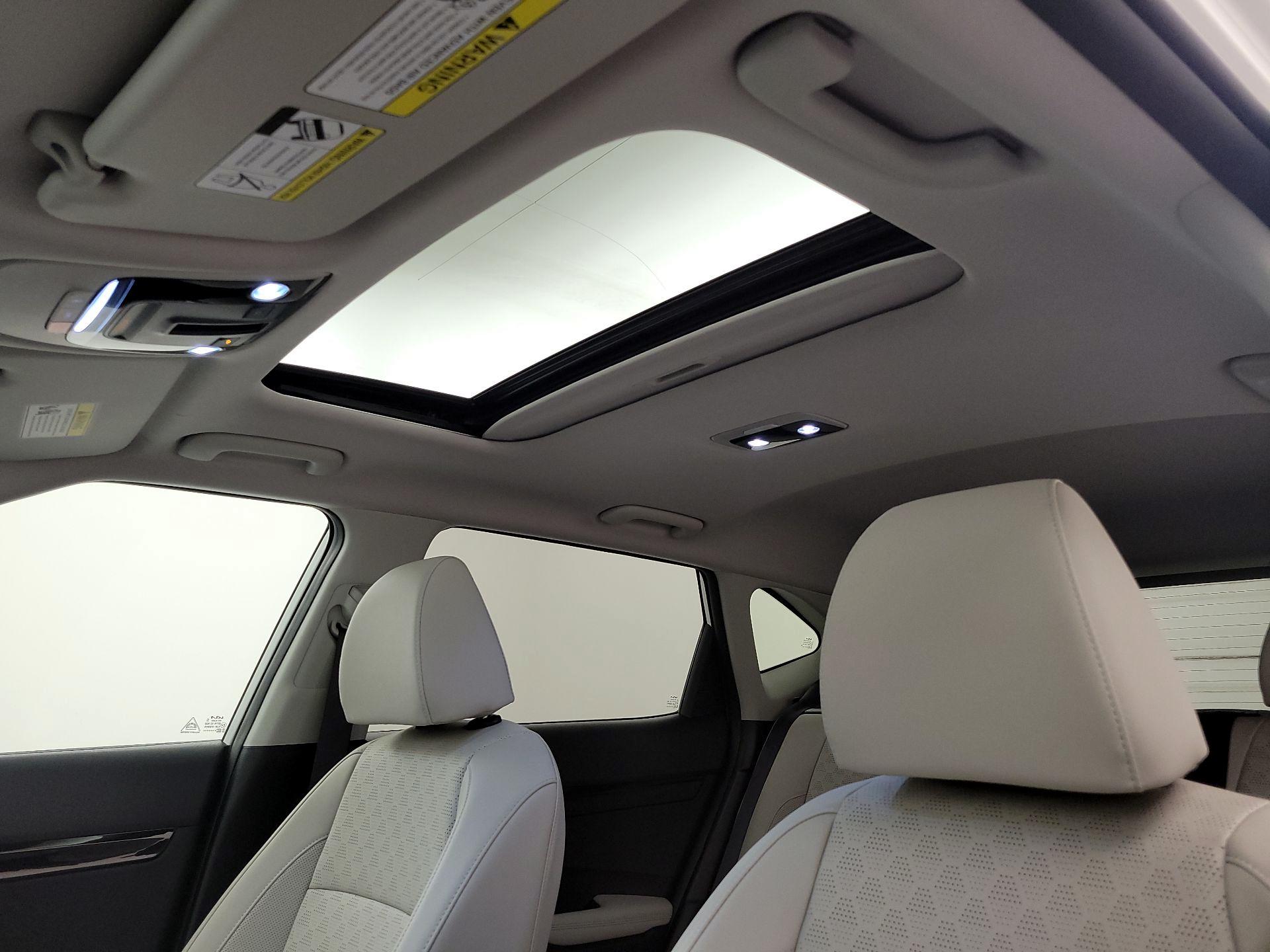 Thumbnail: 2023 Kia Seltos - 20