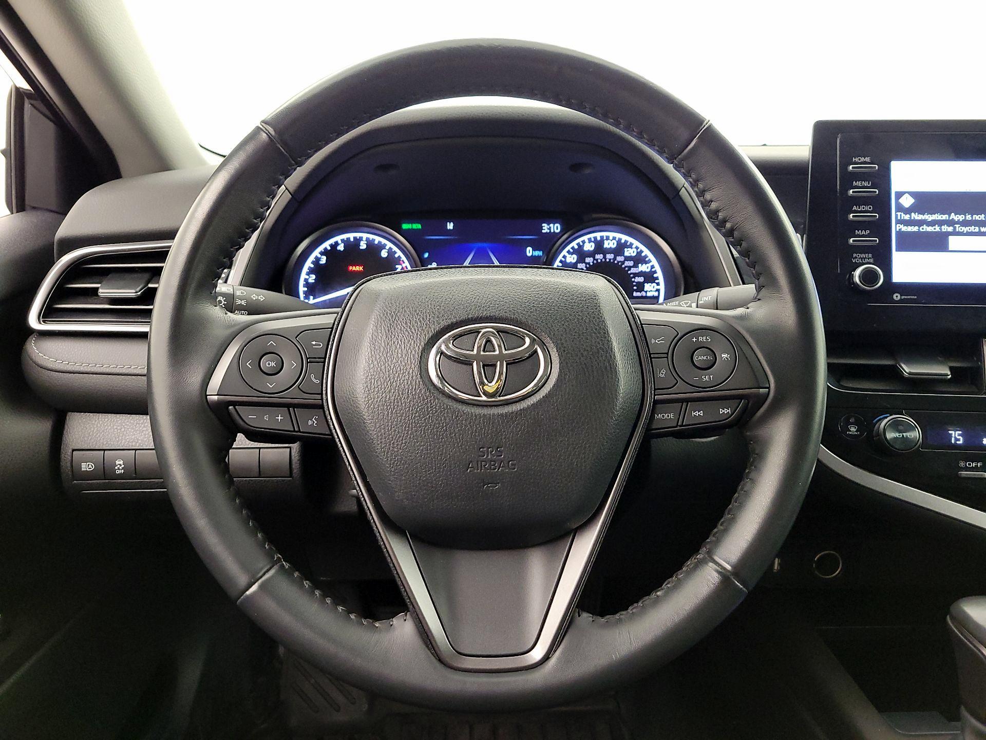 Thumbnail: 2023 Toyota Camry - 10