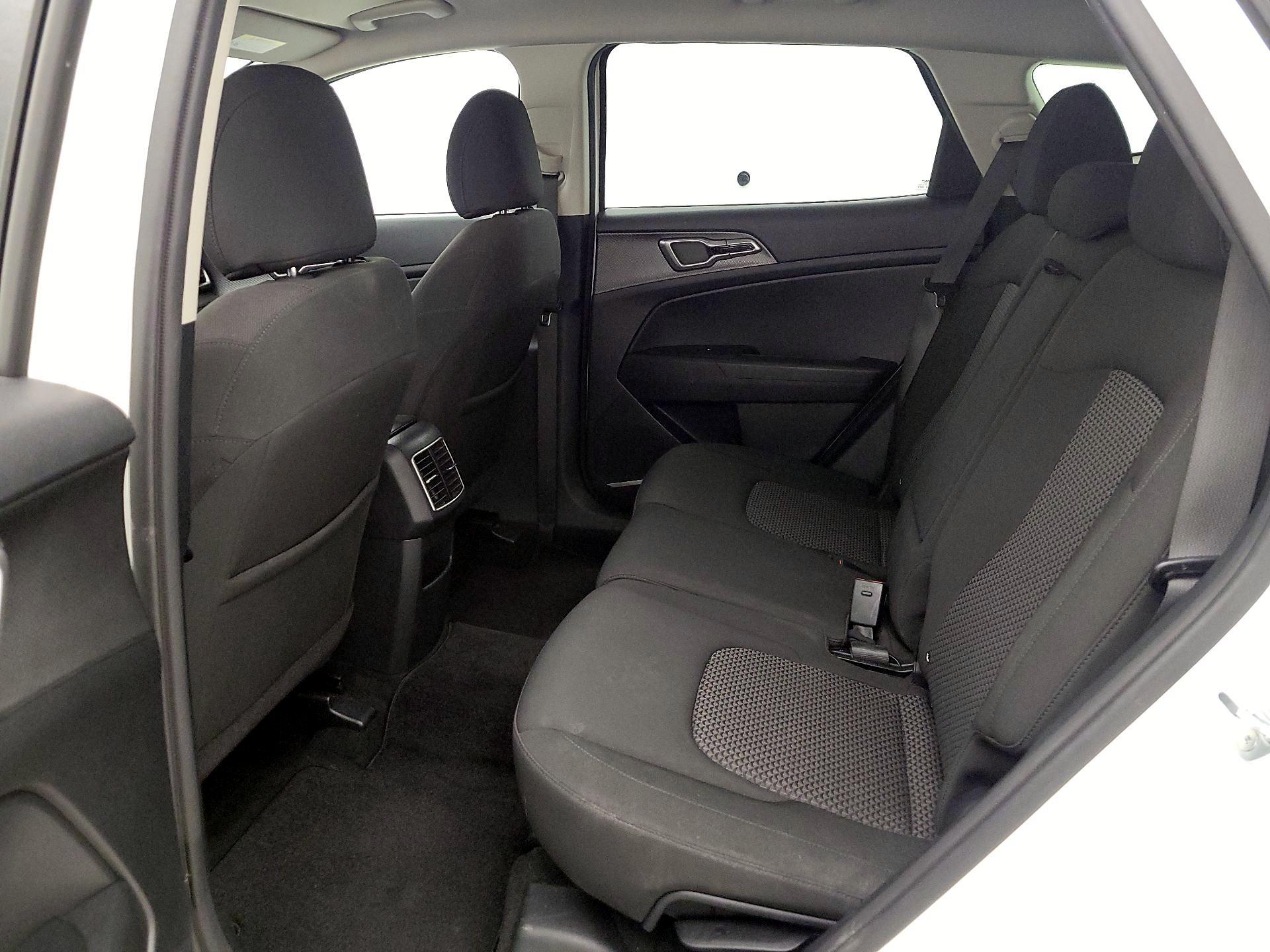 Thumbnail: 2024 Kia Sportage - 19