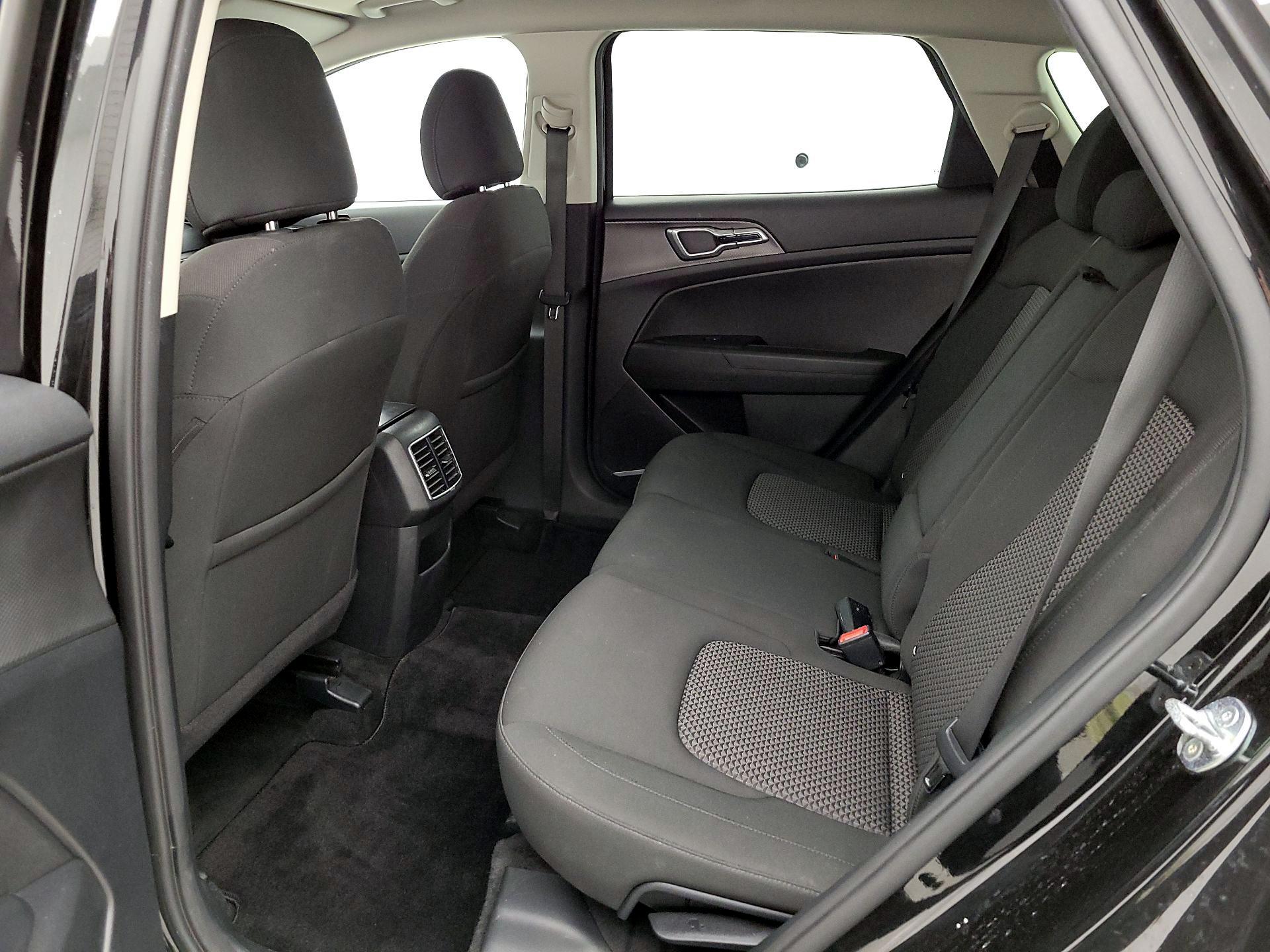 Thumbnail: 2024 Kia Sportage - 19