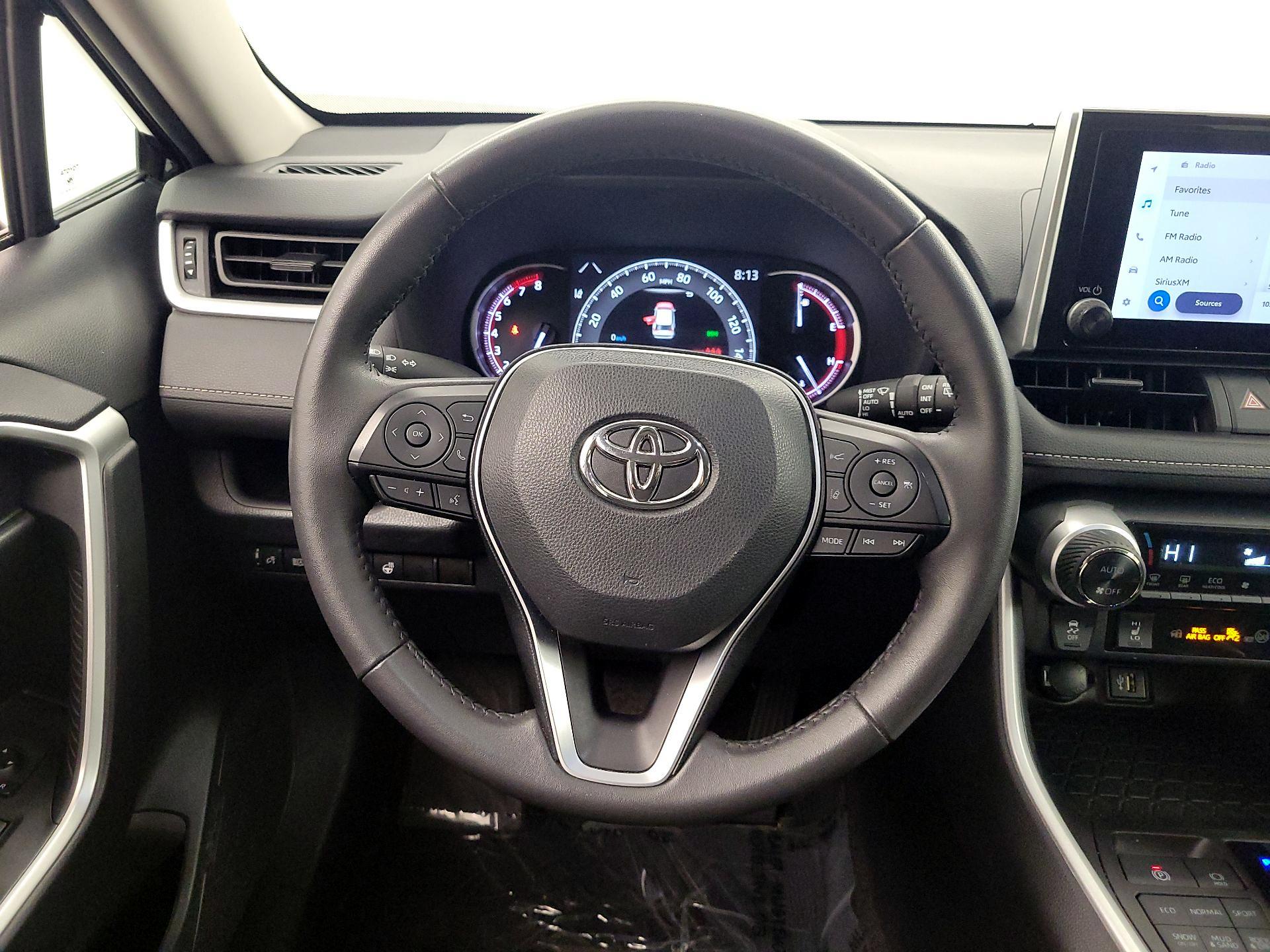 Thumbnail: 2024 Toyota RAV4 - 10