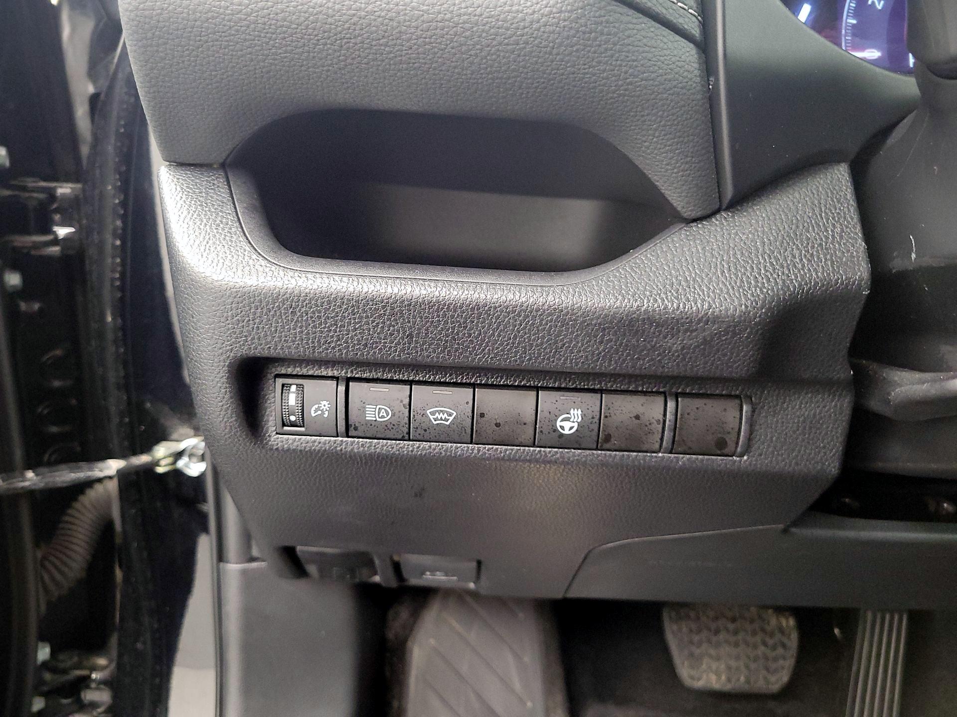 Thumbnail: 2024 Toyota RAV4 - 13