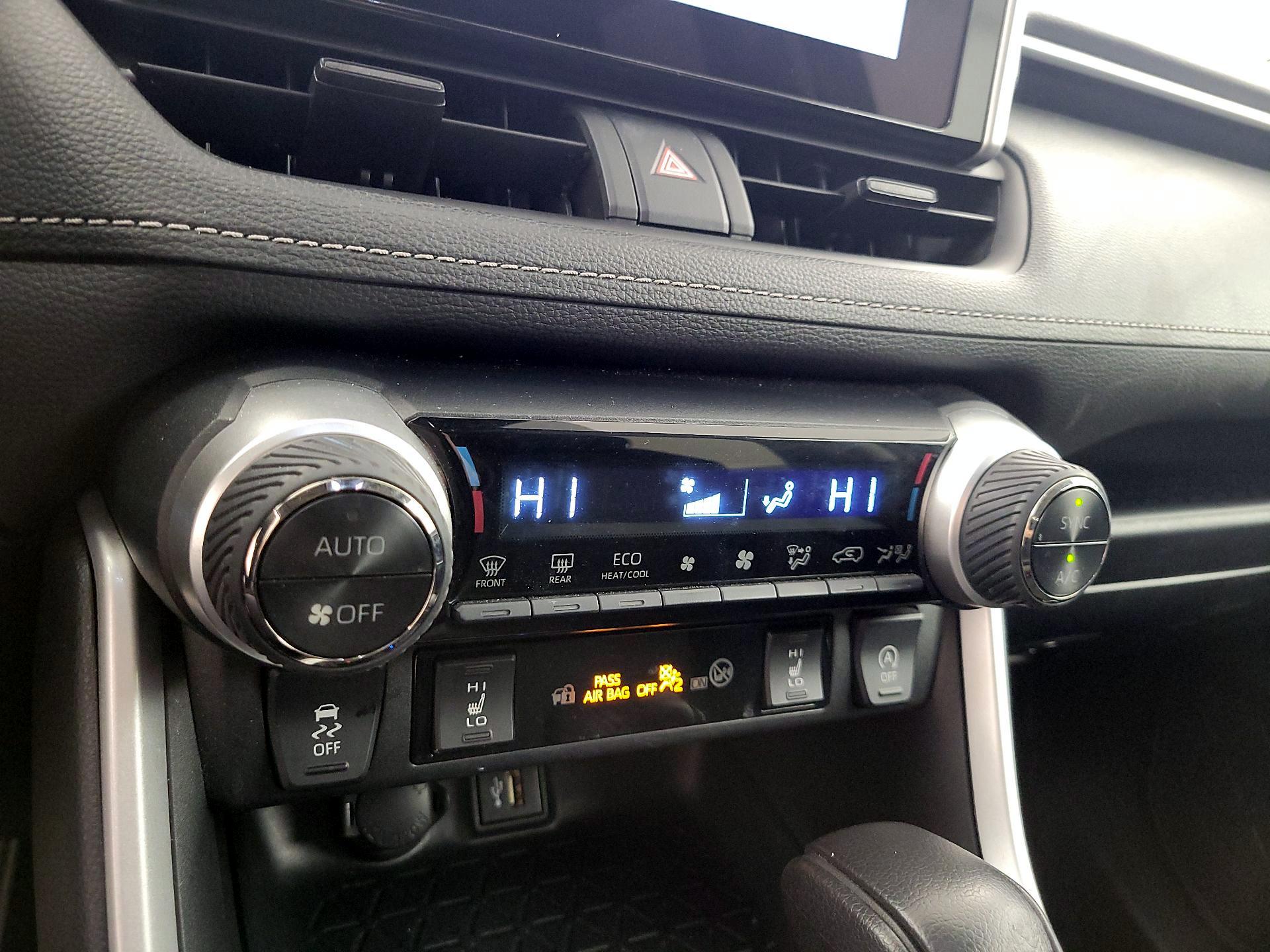 Thumbnail: 2024 Toyota RAV4 - 16