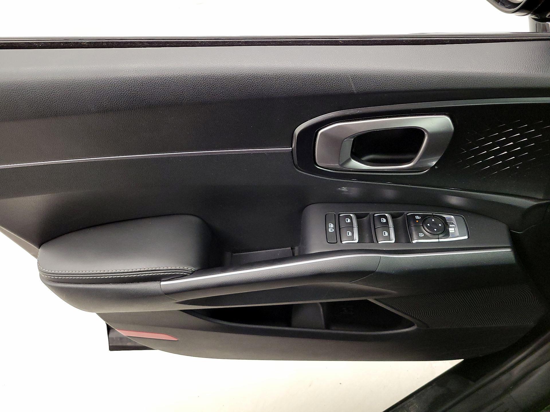 Thumbnail: 2024 Kia Sorento - 12