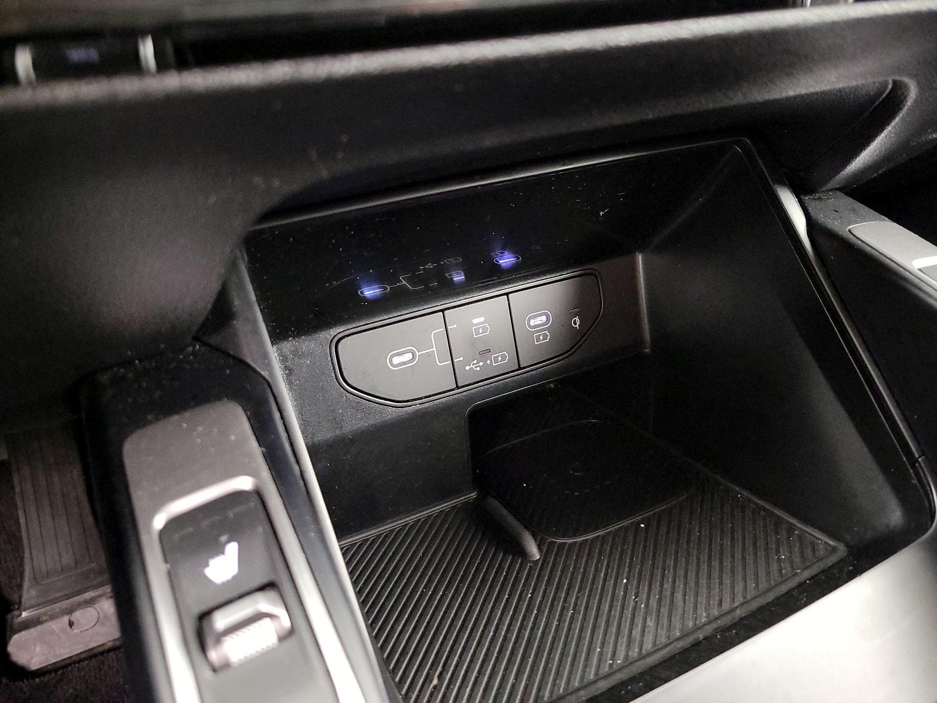 Thumbnail: 2024 Kia Sorento - 19