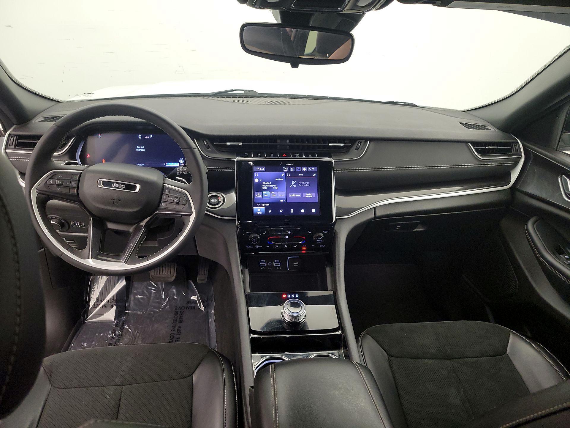 Thumbnail: 2023 Jeep Grand Cherokee L - 9