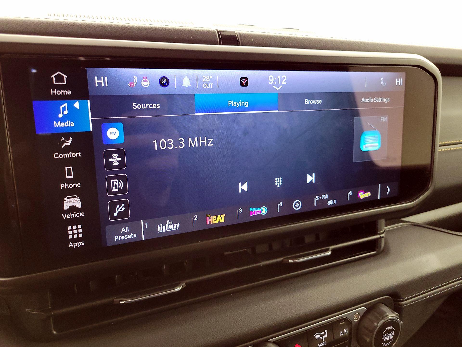 Thumbnail: 2024 Jeep Wrangler - 15