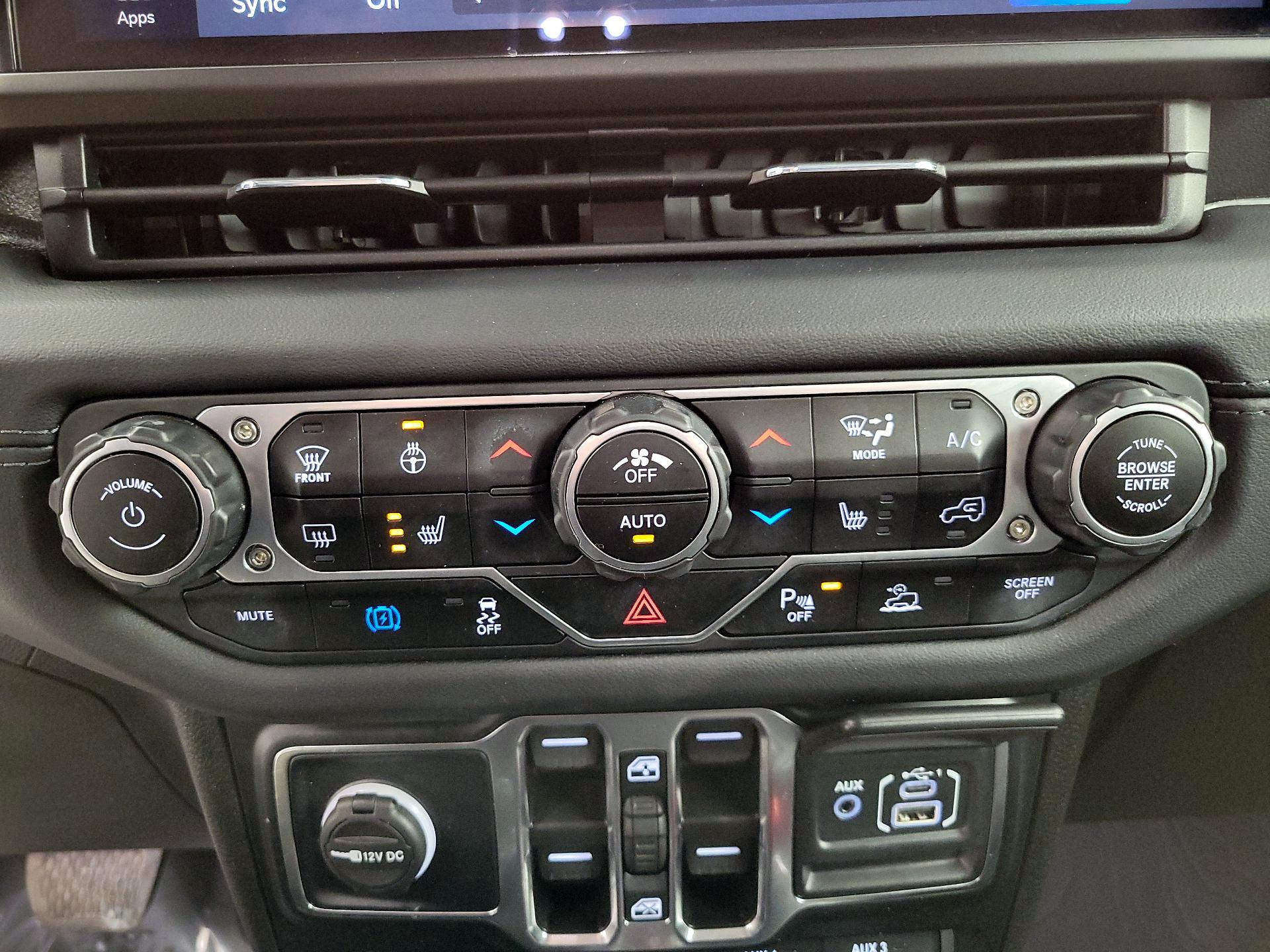 Thumbnail: 2024 Jeep Wrangler - 16