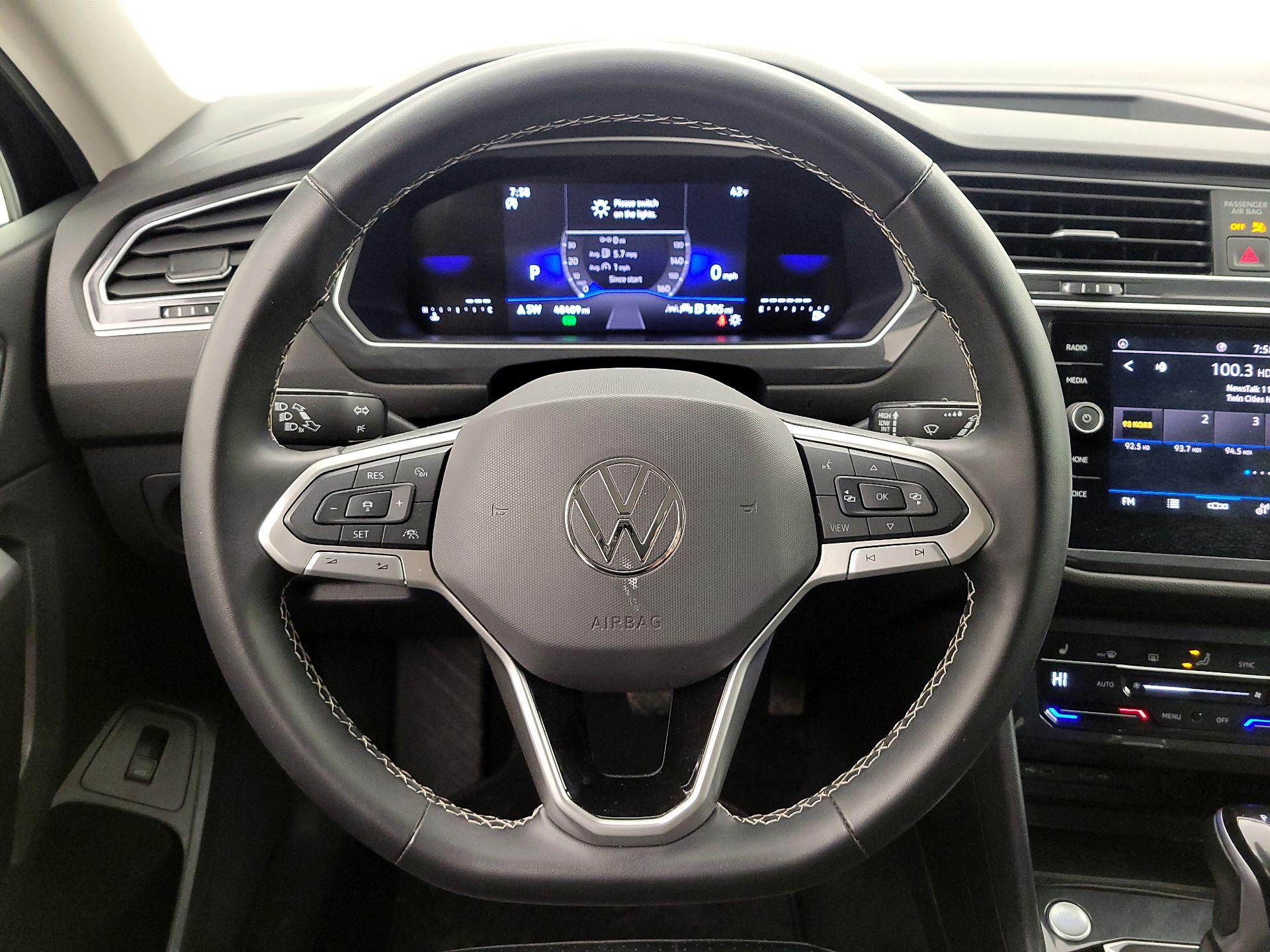 Thumbnail: 2024 Volkswagen Tiguan - 10