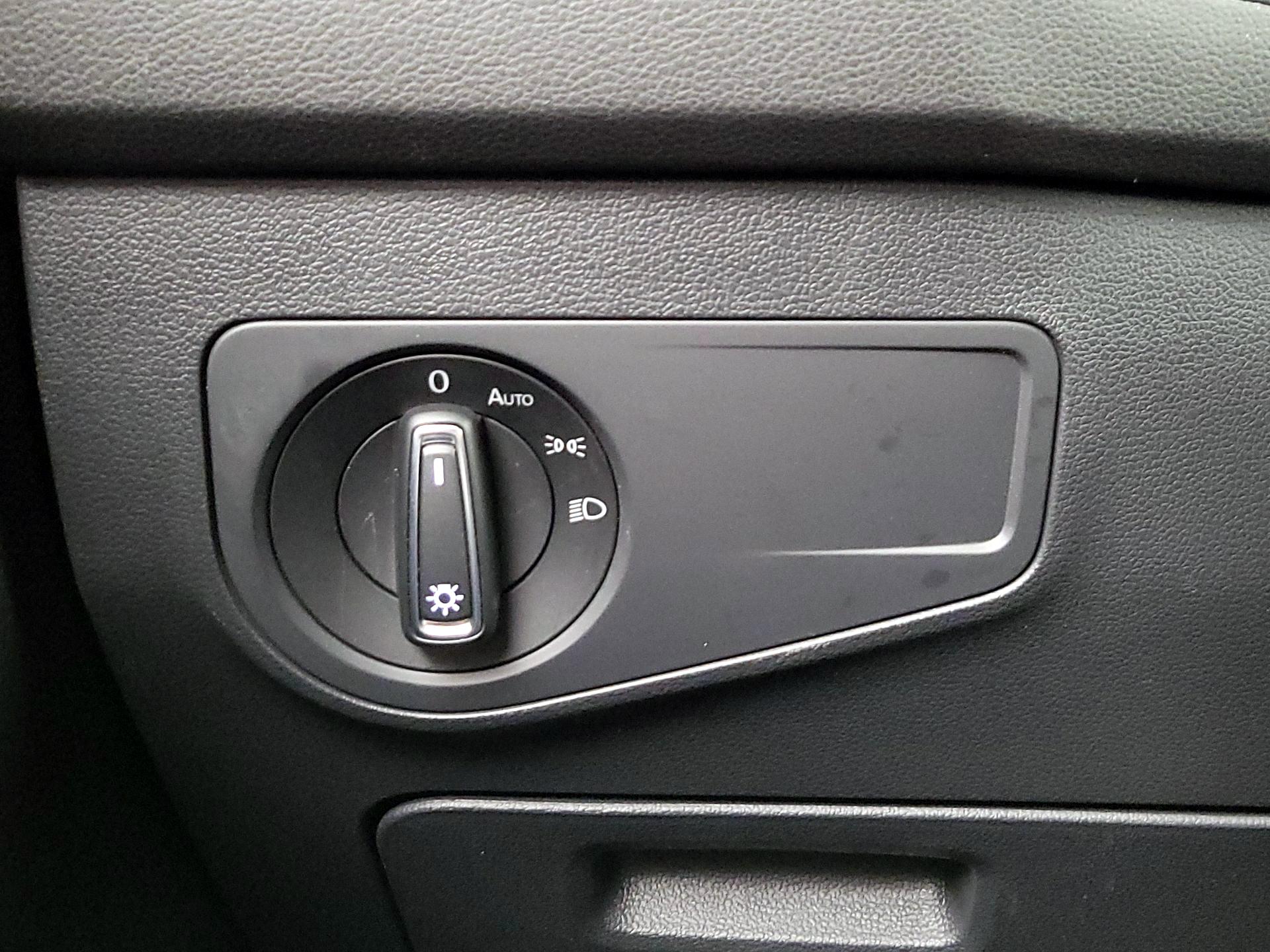 Thumbnail: 2024 Volkswagen Tiguan - 13