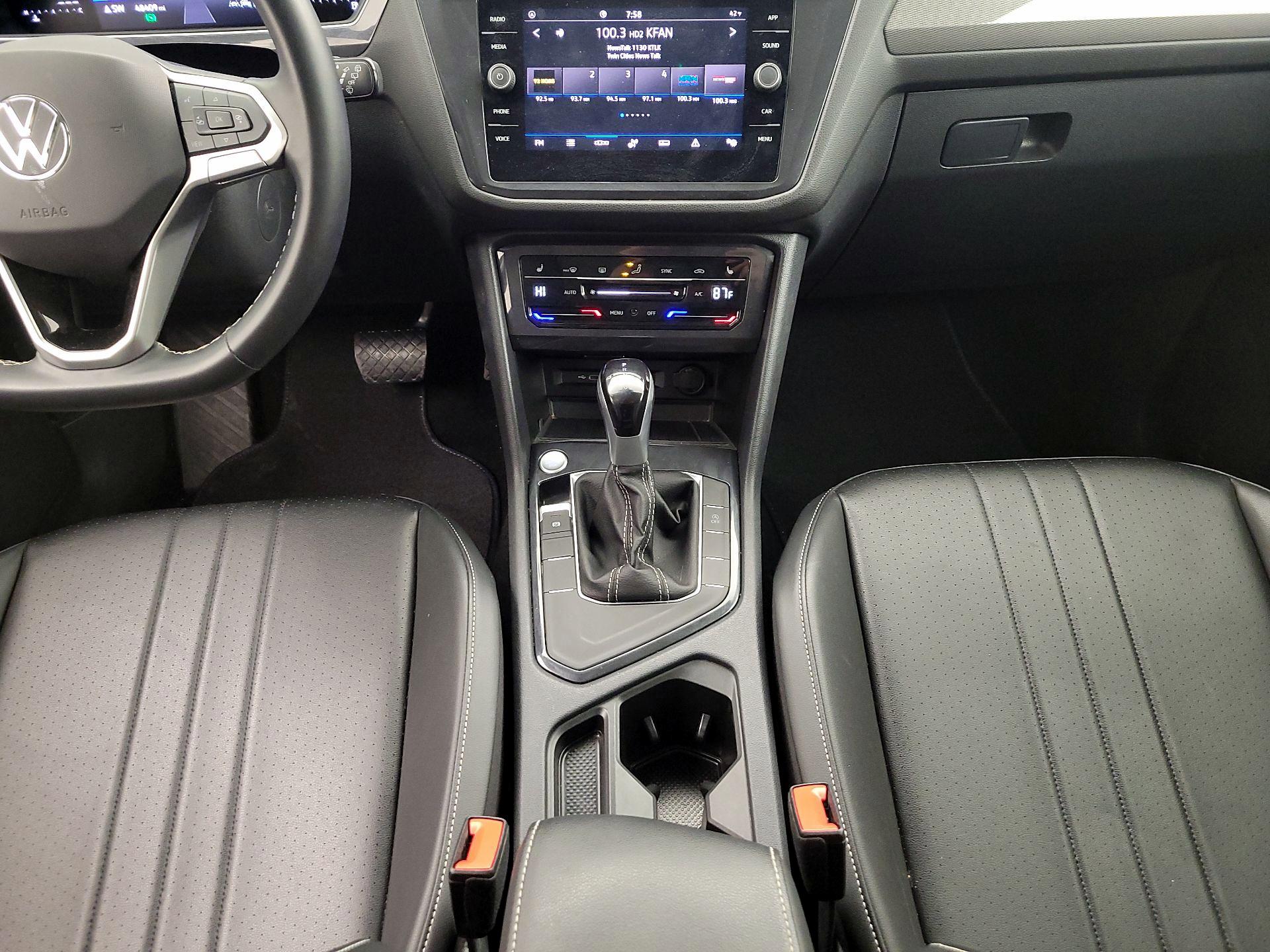 Thumbnail: 2024 Volkswagen Tiguan - 17