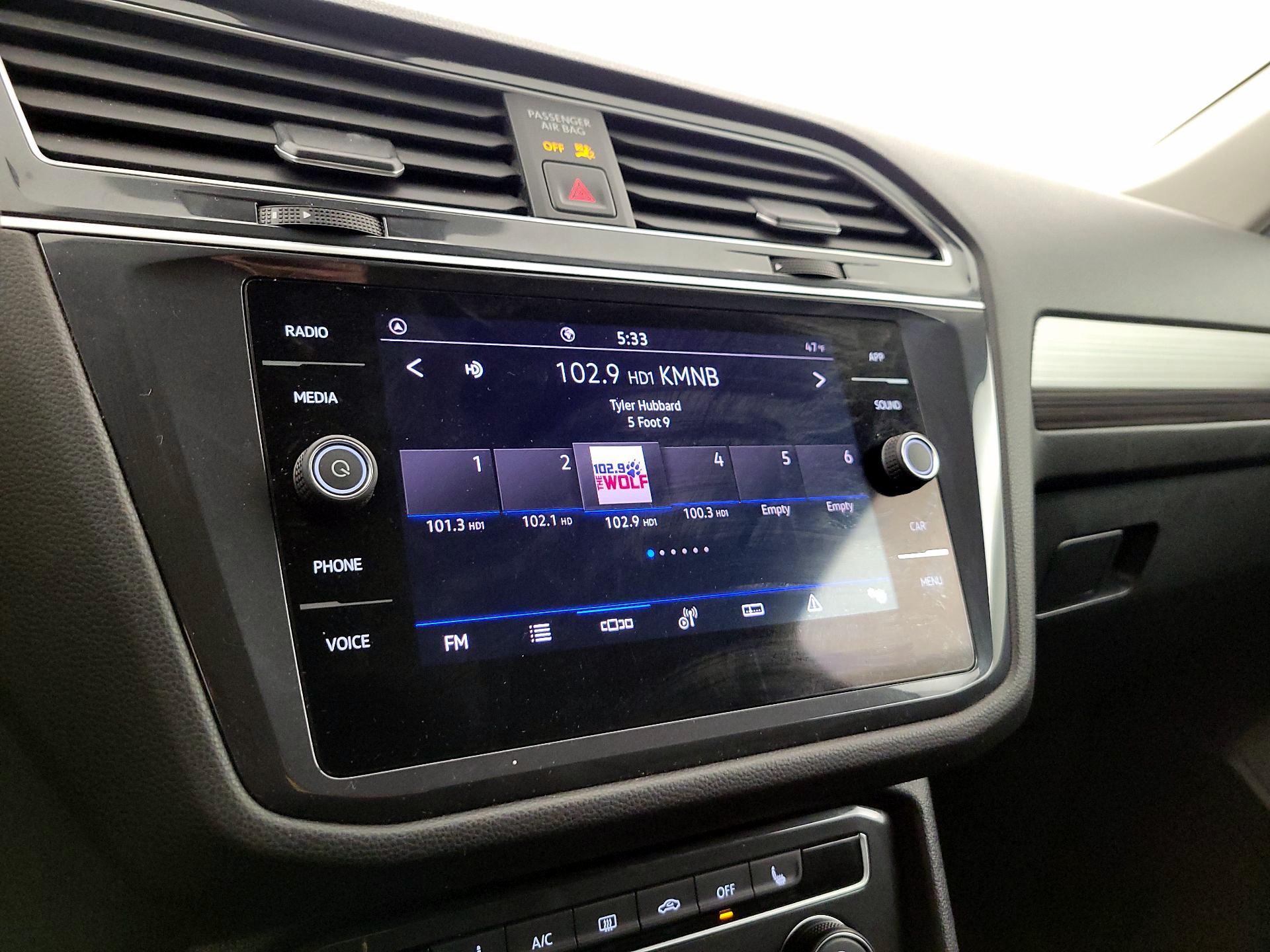 Thumbnail: 2024 Volkswagen Tiguan - 16