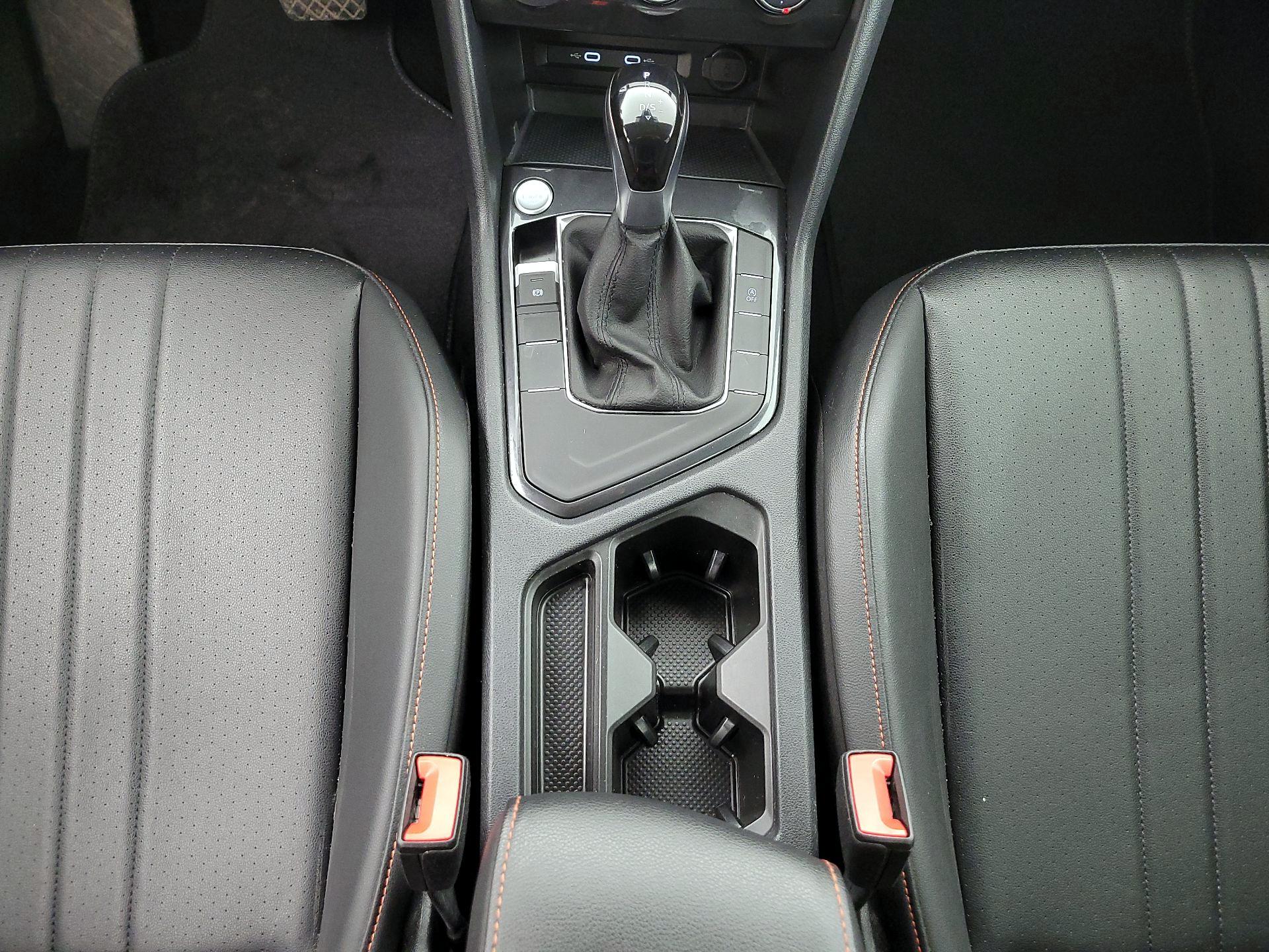 Thumbnail: 2024 Volkswagen Tiguan - 18