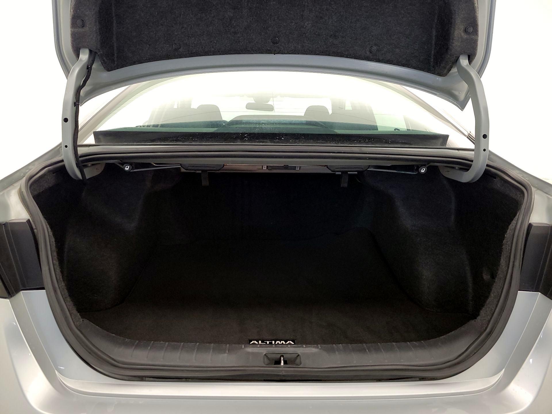 Thumbnail: 2024 Nissan Altima - 20