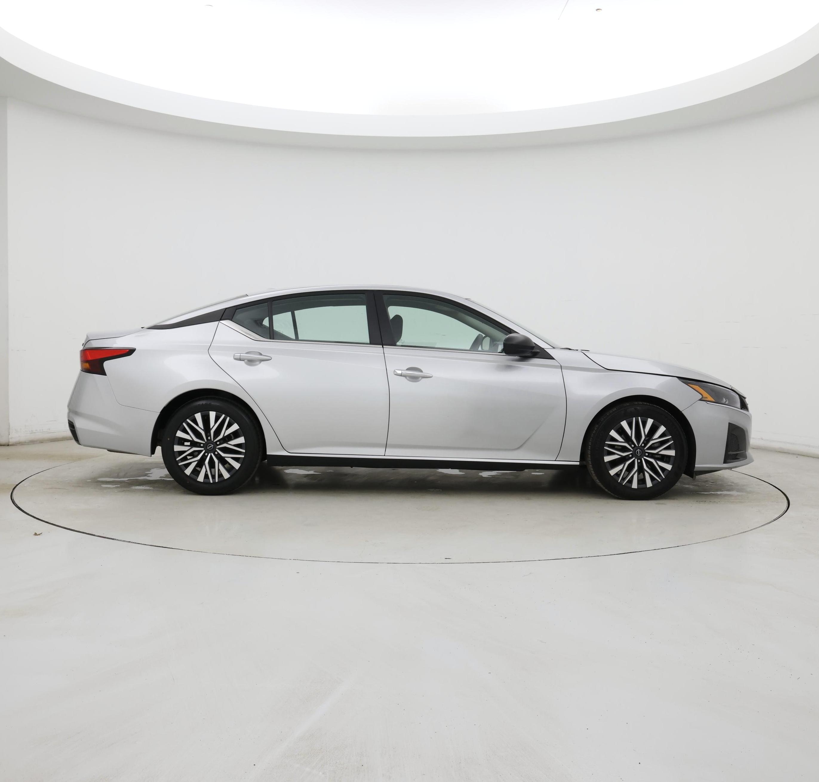 Thumbnail: 2024 Nissan Altima - 7