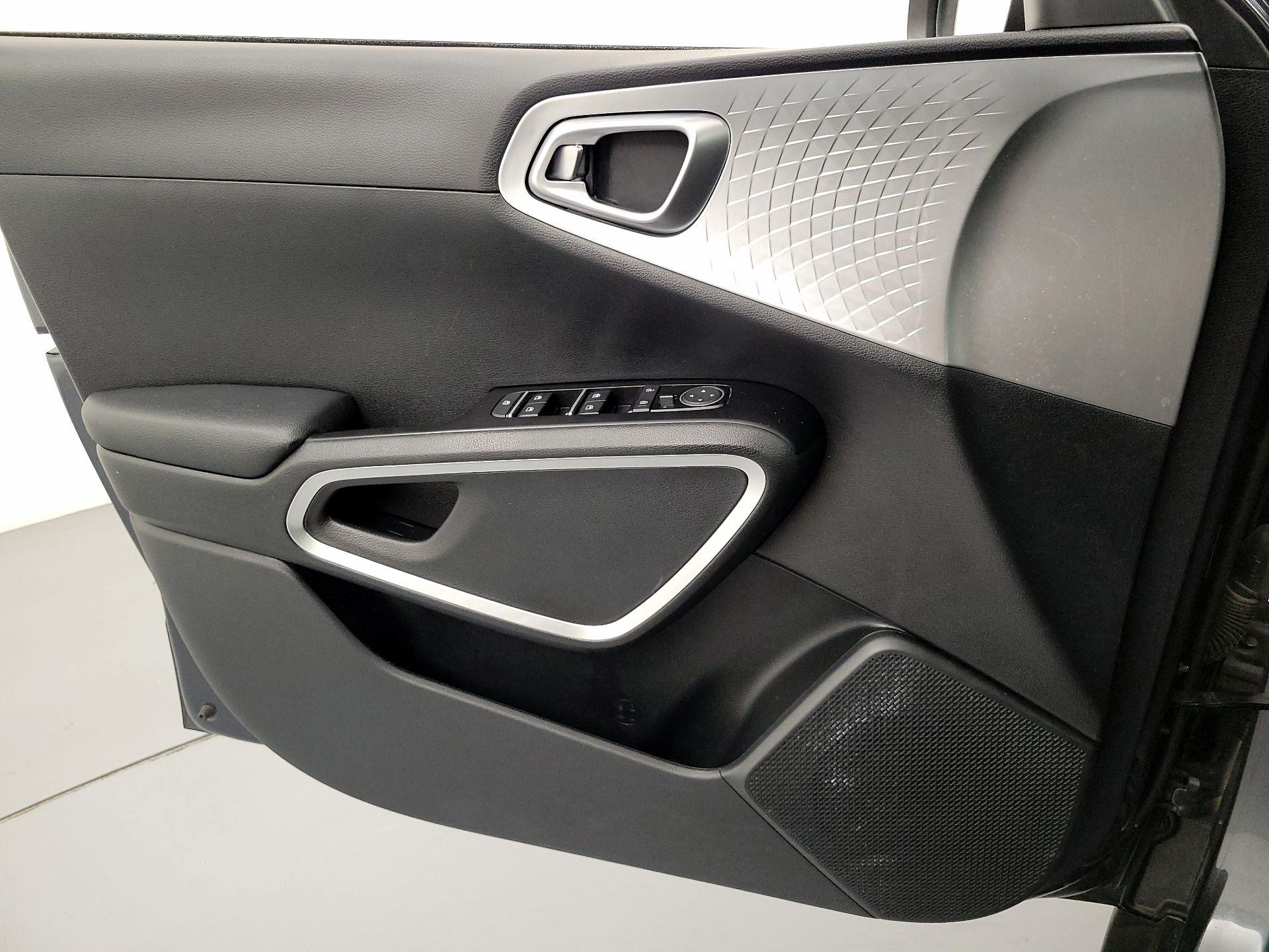 Thumbnail: 2024 Kia Soul - 12