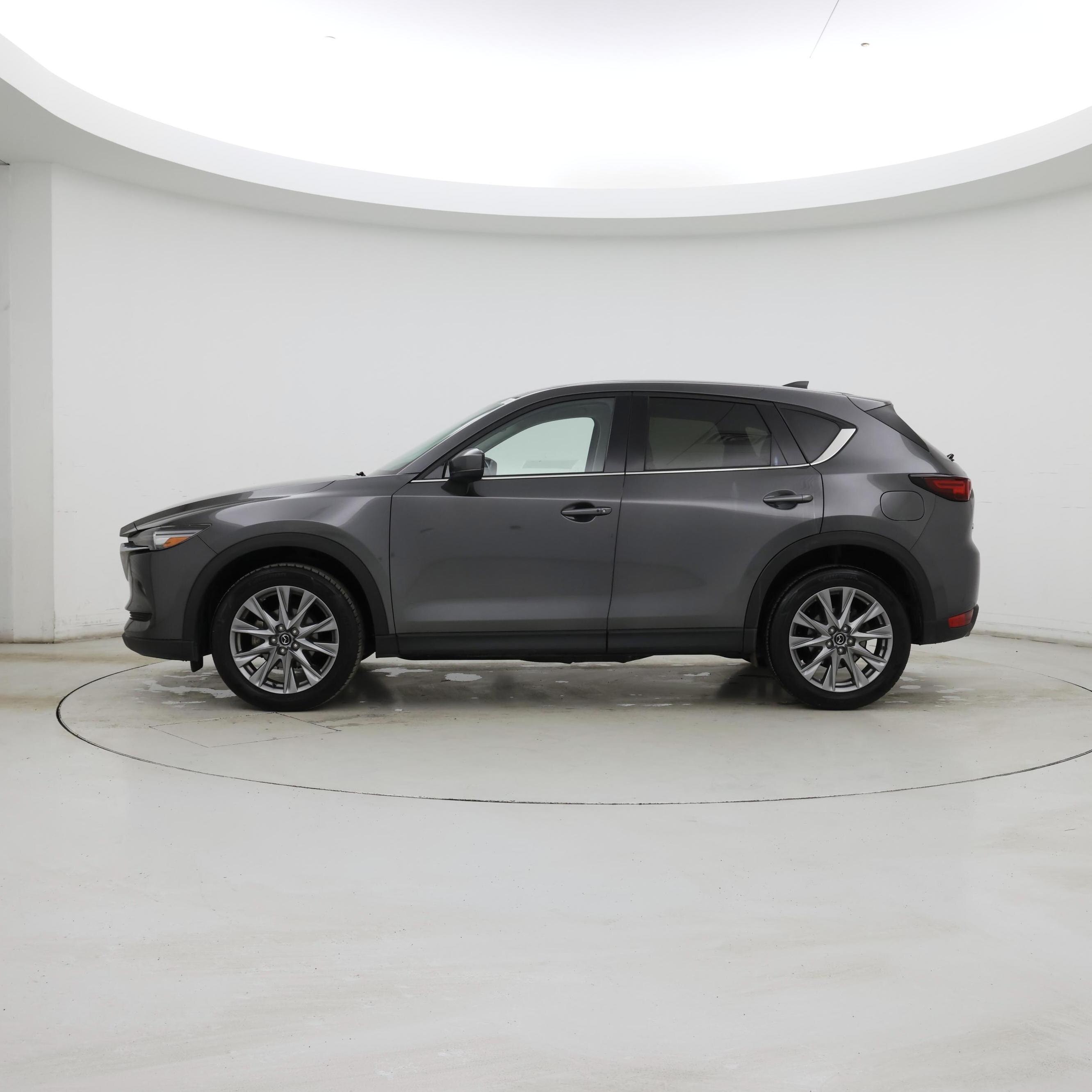Thumbnail: 2021 Mazda CX-5 - 3