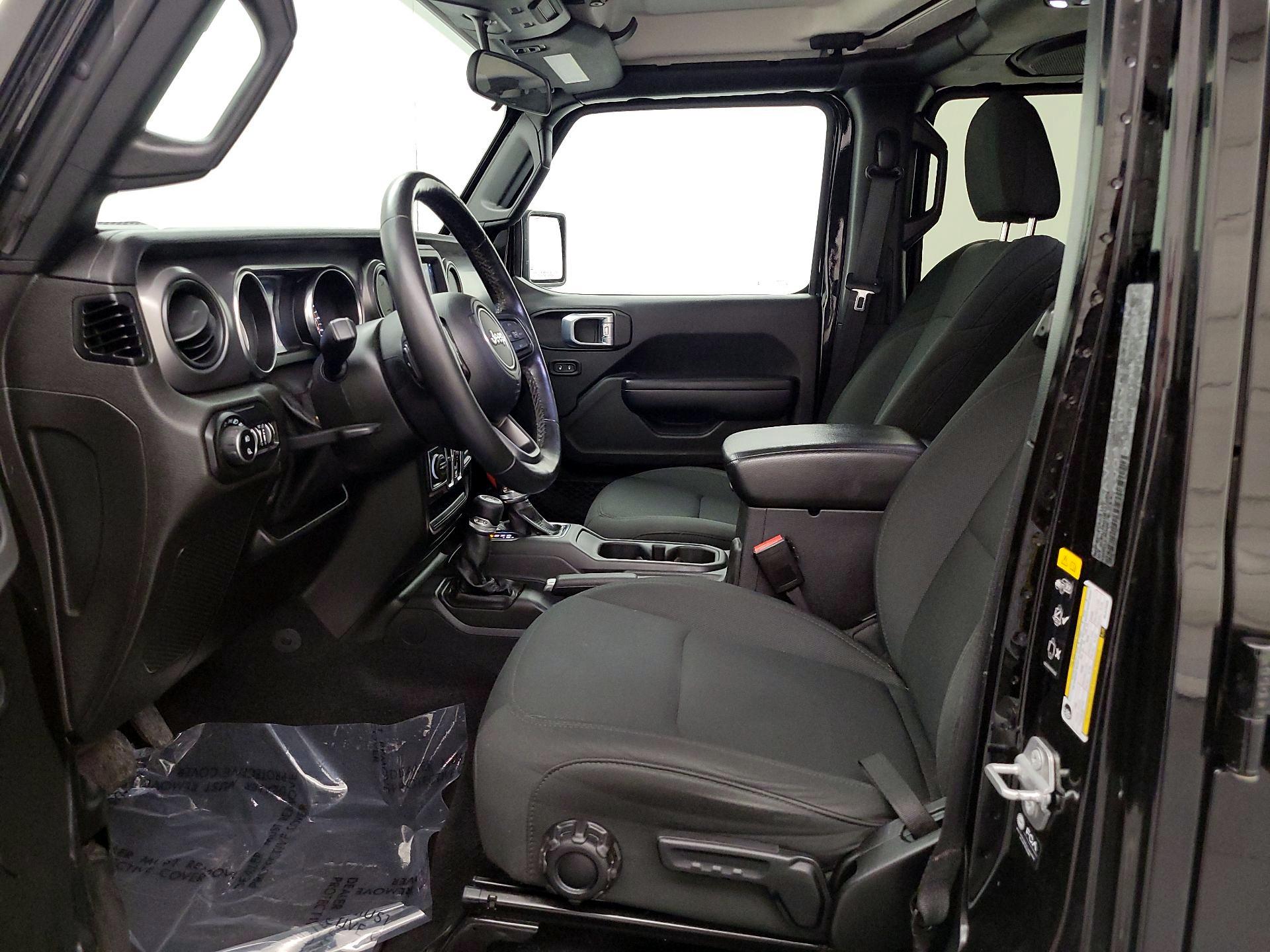 Thumbnail: 2021 Jeep Gladiator - 9