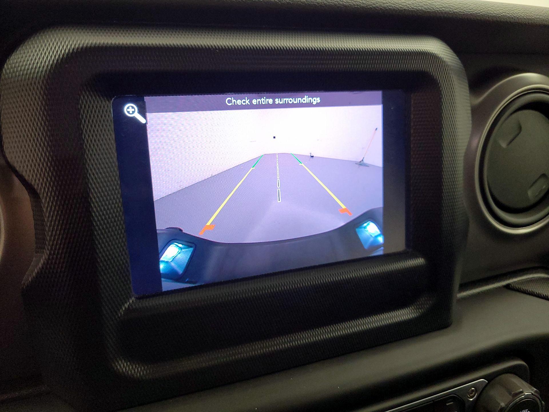 Thumbnail: 2021 Jeep Gladiator - 12