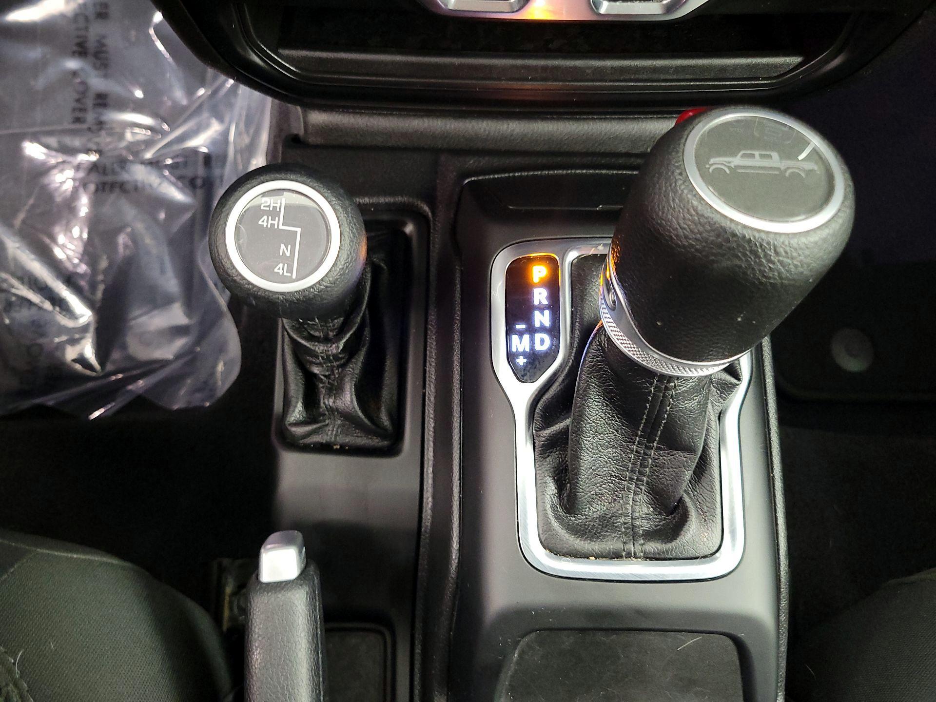 Thumbnail: 2021 Jeep Gladiator - 15