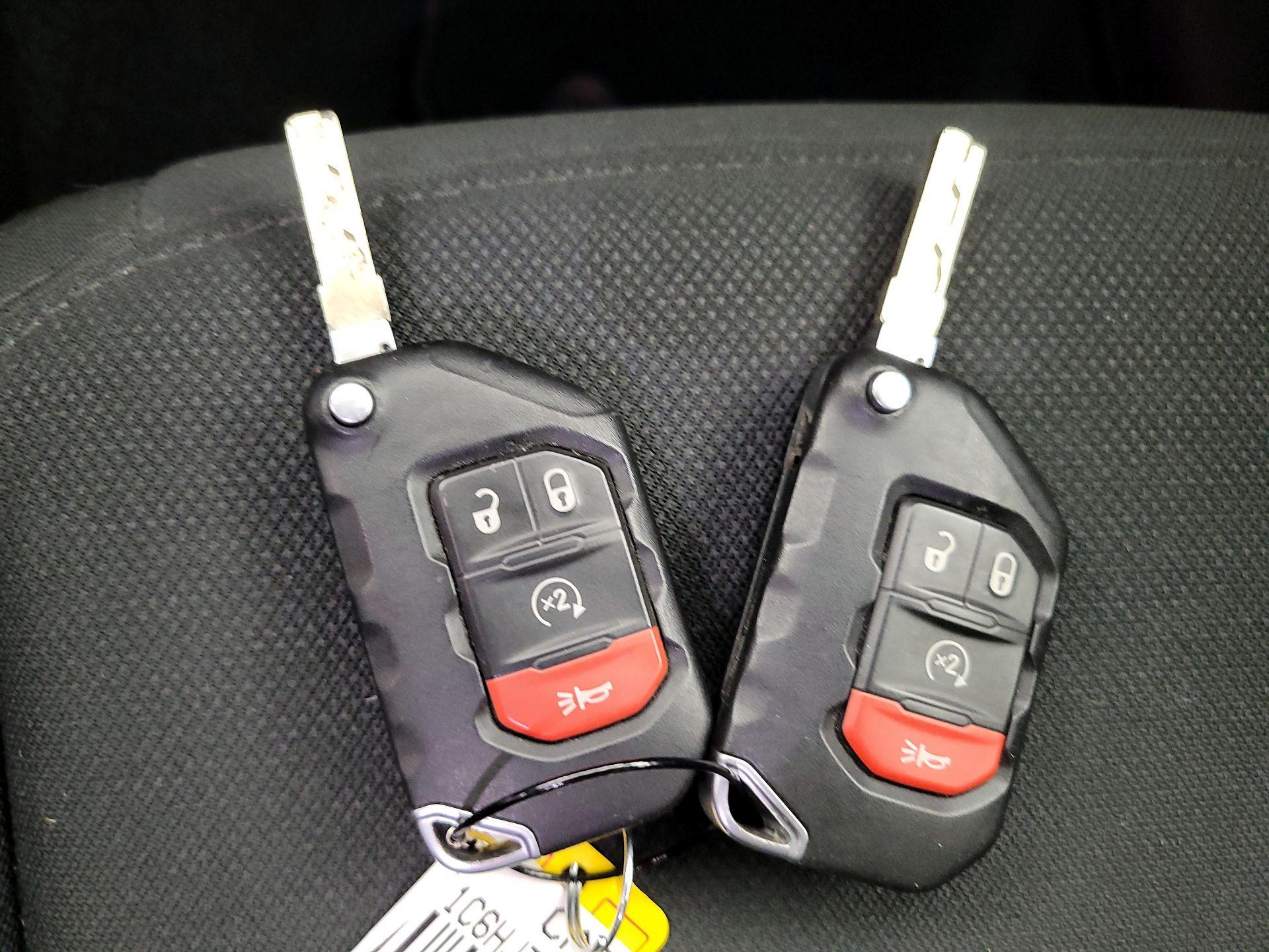 Thumbnail: 2021 Jeep Gladiator - 20