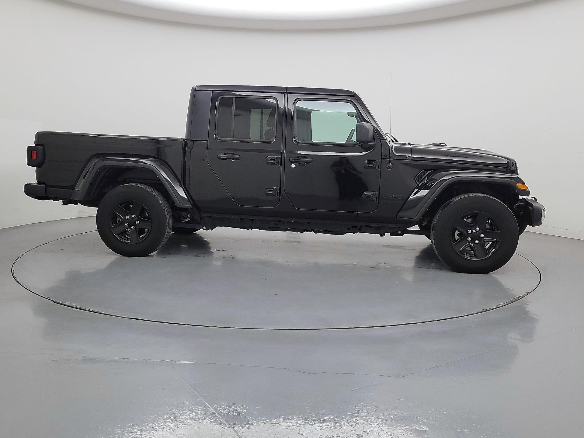 Thumbnail: 2021 Jeep Gladiator - 4