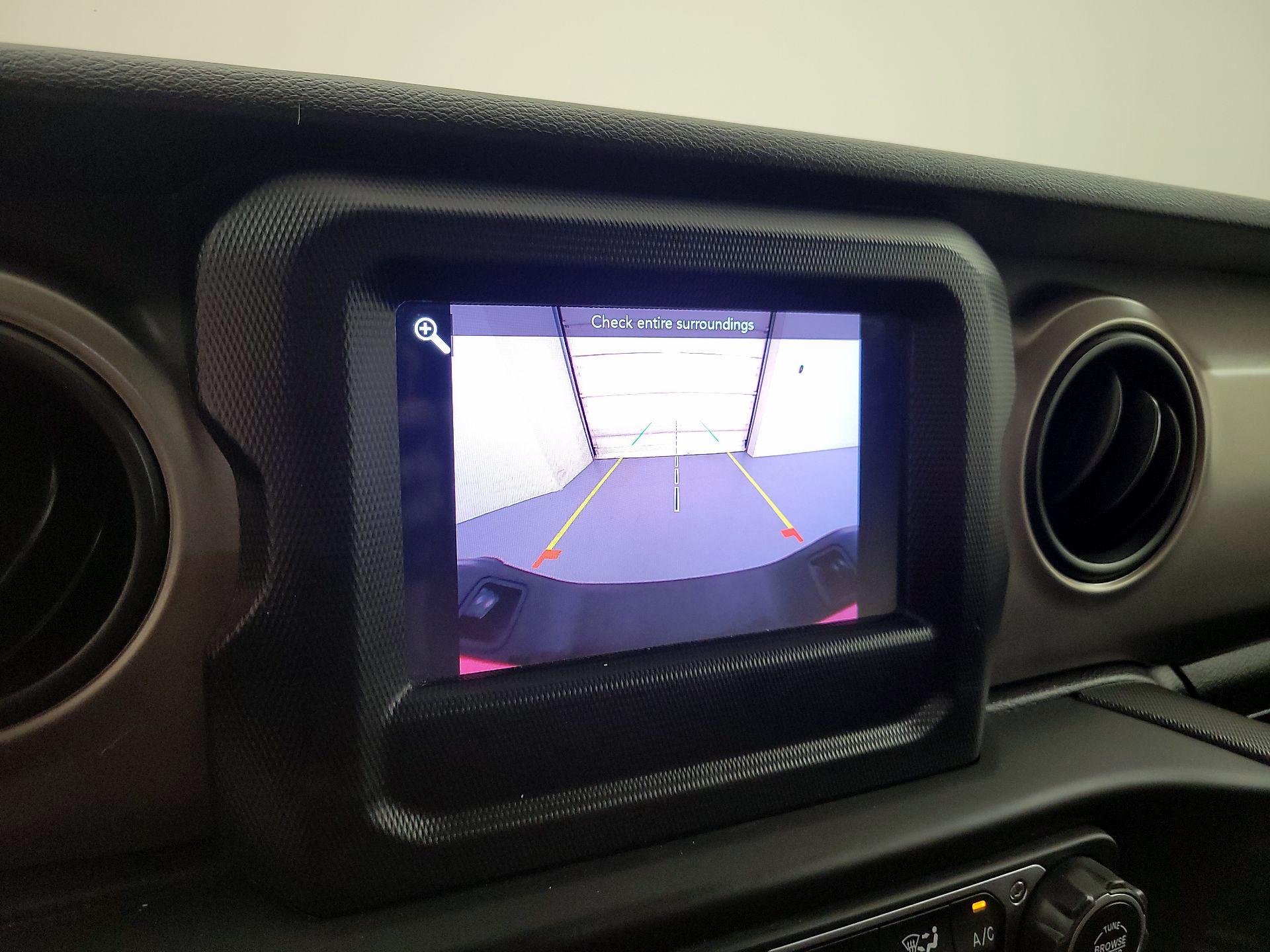 Thumbnail: 2021 Jeep Gladiator - 14